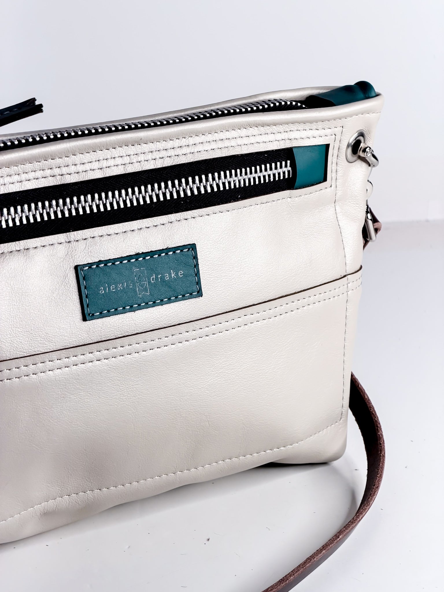 Coastal Collection | Sophie Crossbody | Seashell