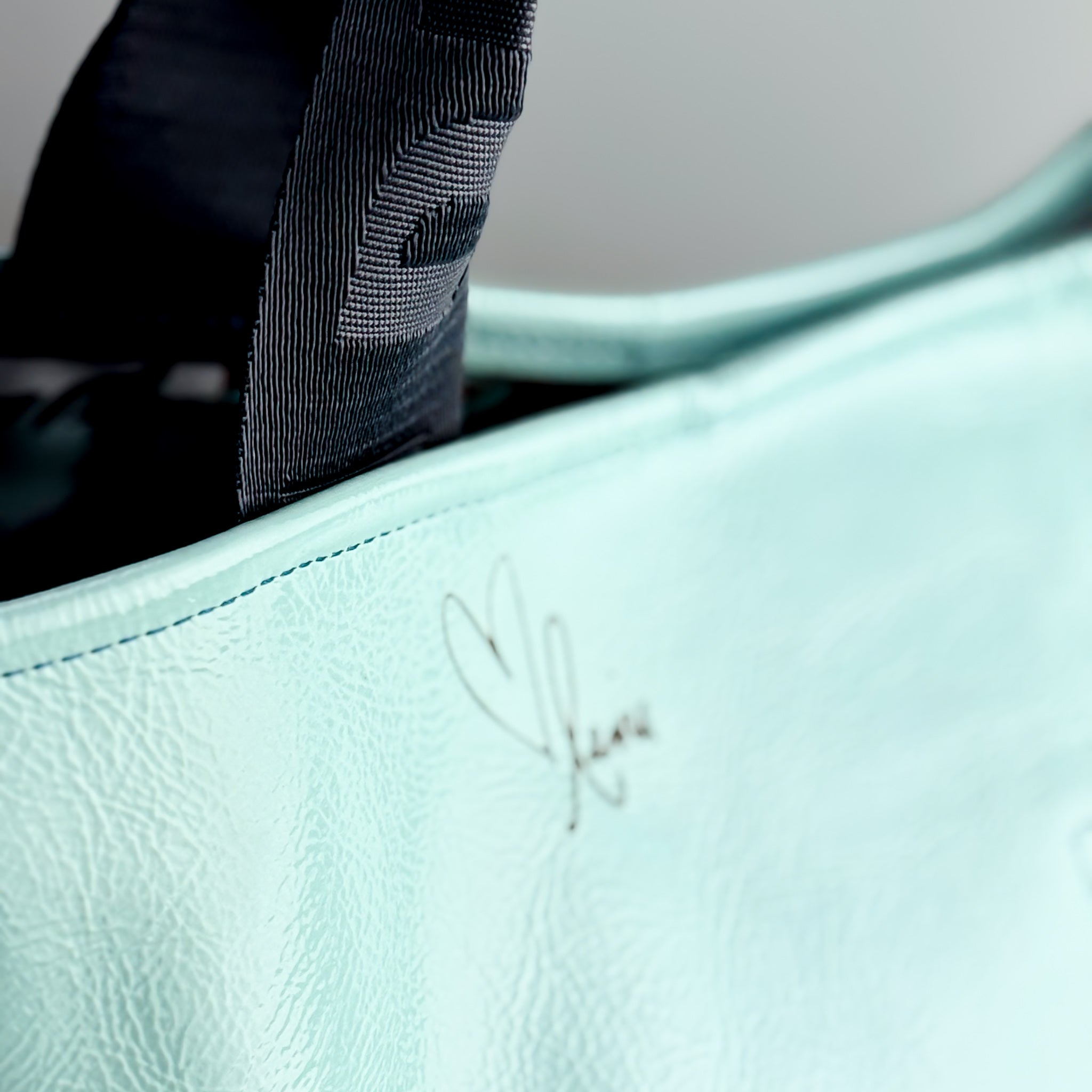 Autumn Reverie Collection | Getaway Tote | Ice Box Blue