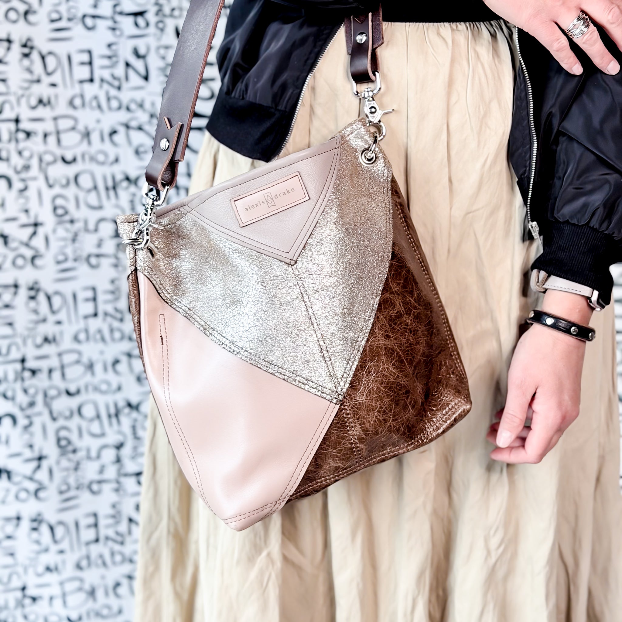 Common Thread Tivoli Shoulder Tote No. 1