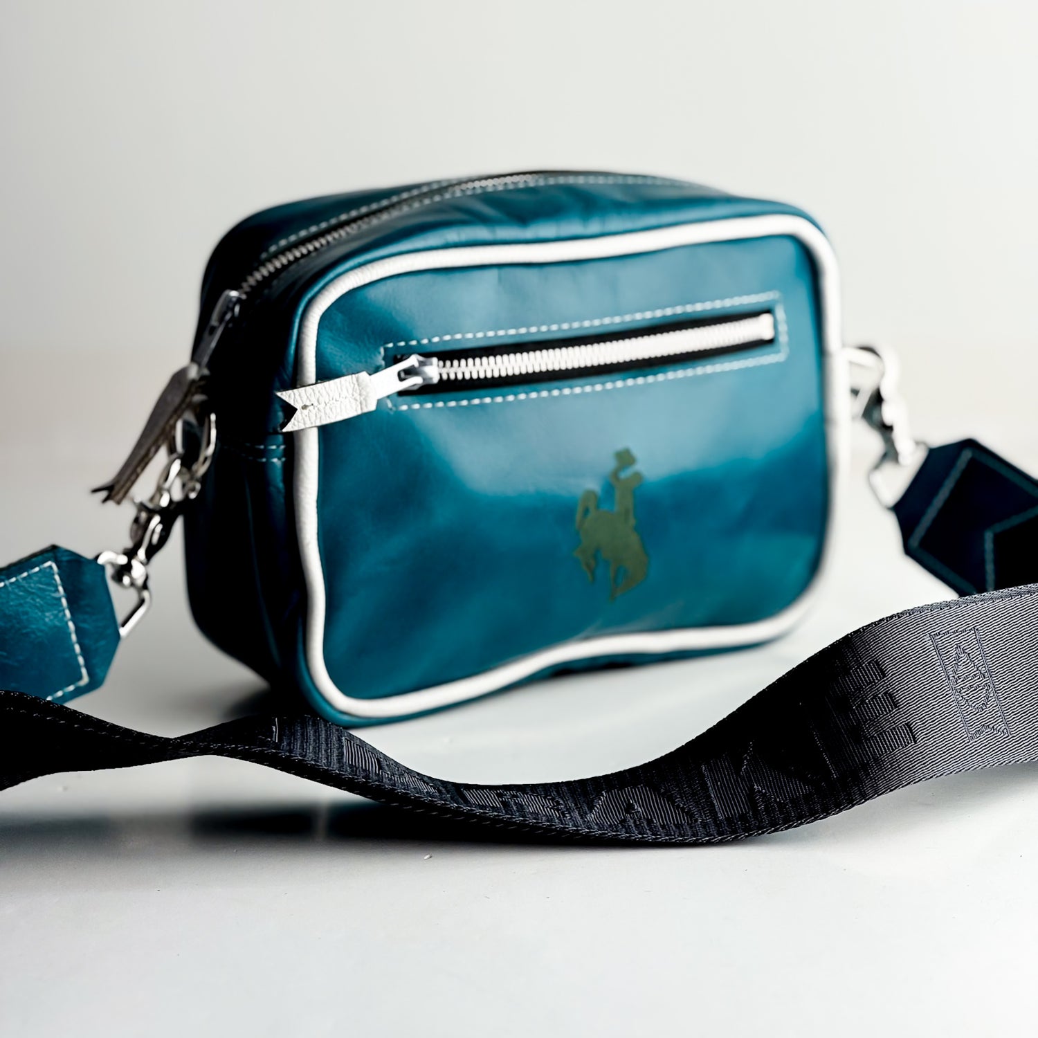 Steamboat Collection | Maeve Crossbody | Turquoise + White Pebble