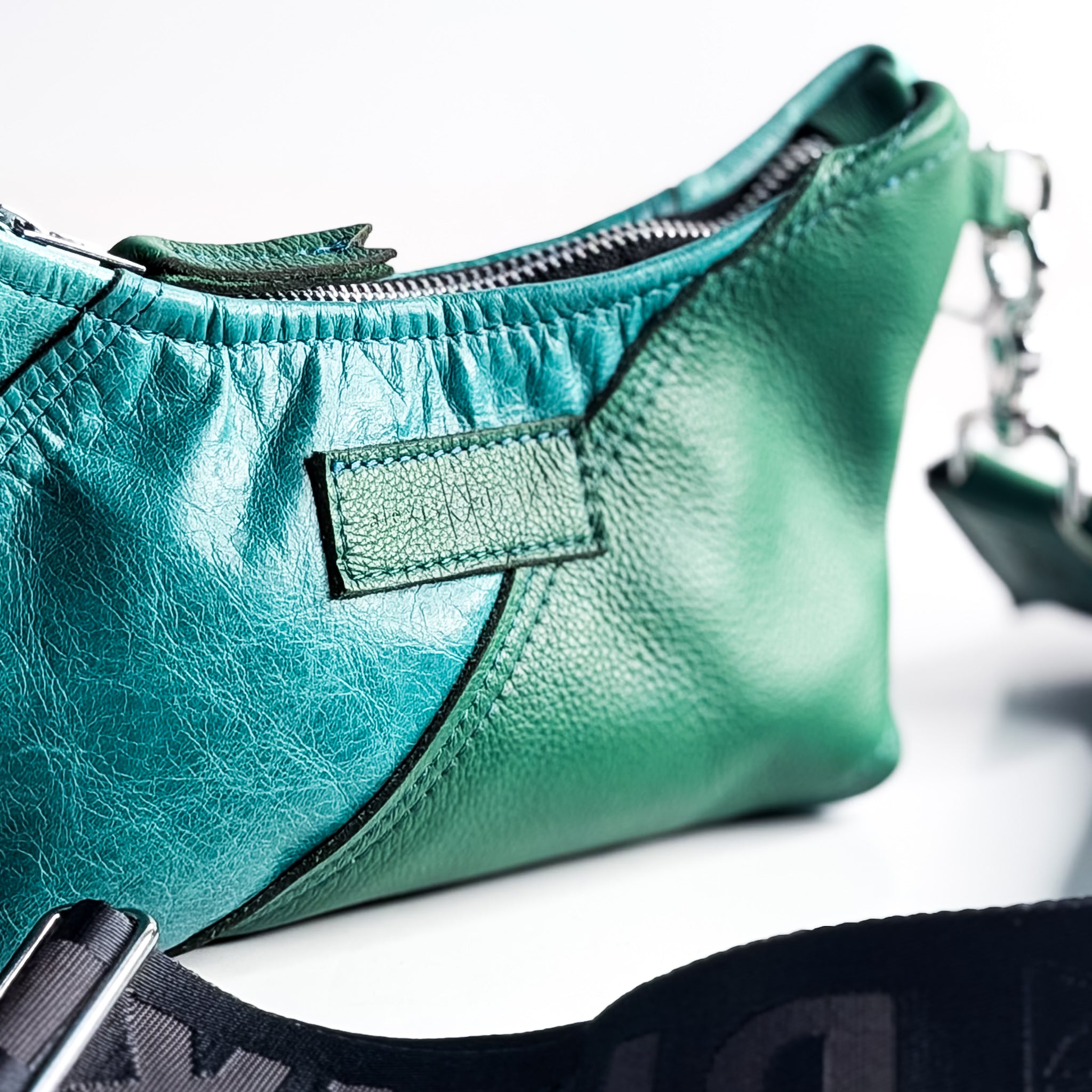 Common Thread Penelope Crossbody No. 5