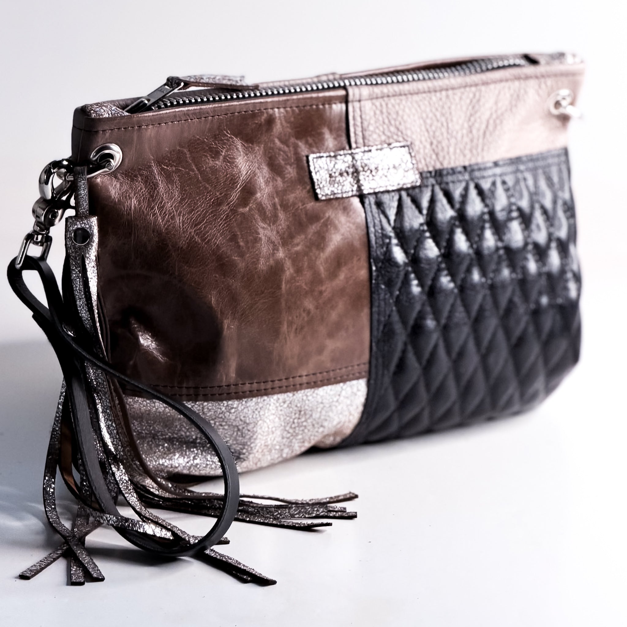 Common Thread Jackie Wristlet No. 5