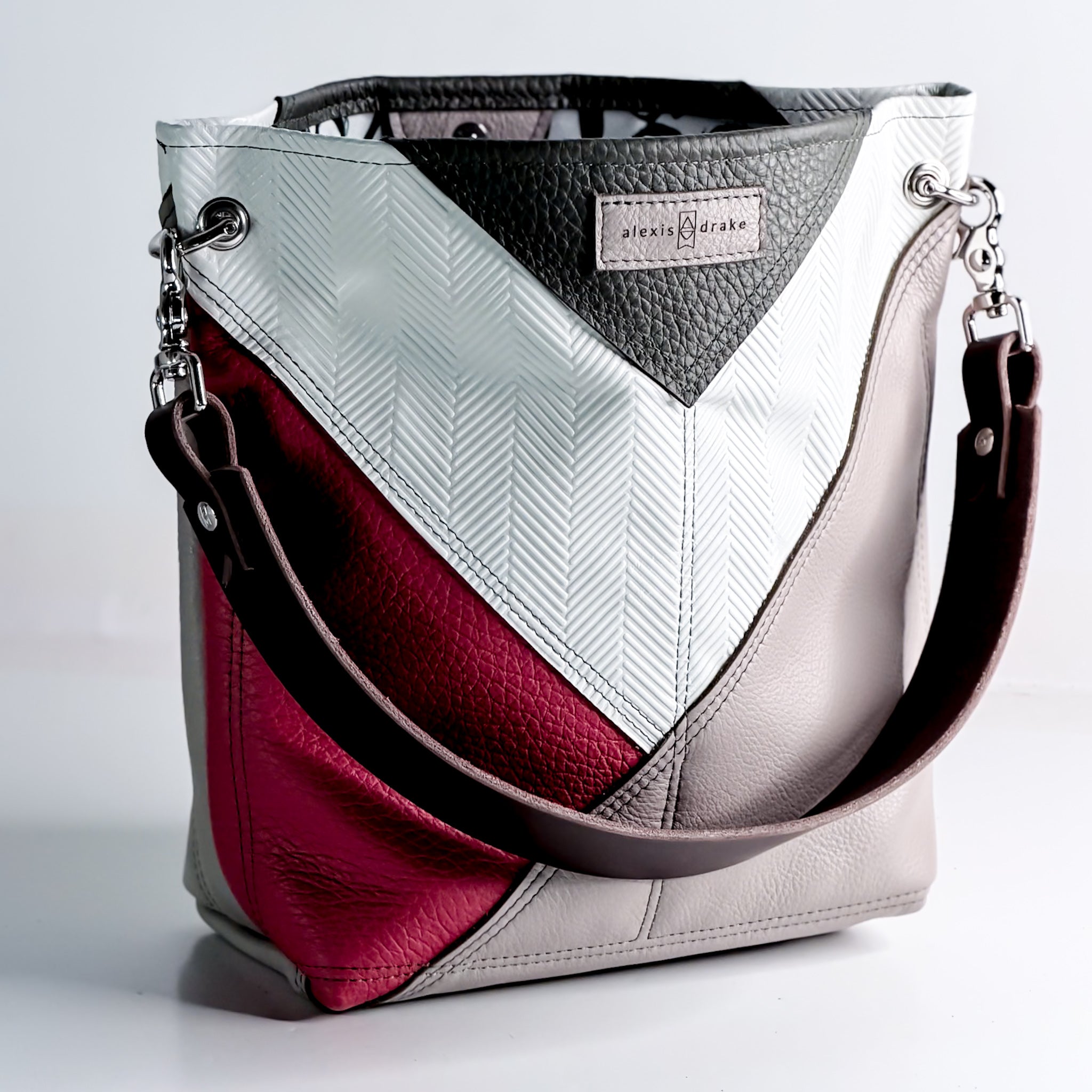 Common Thread Tivoli Shoulder Tote No. 4