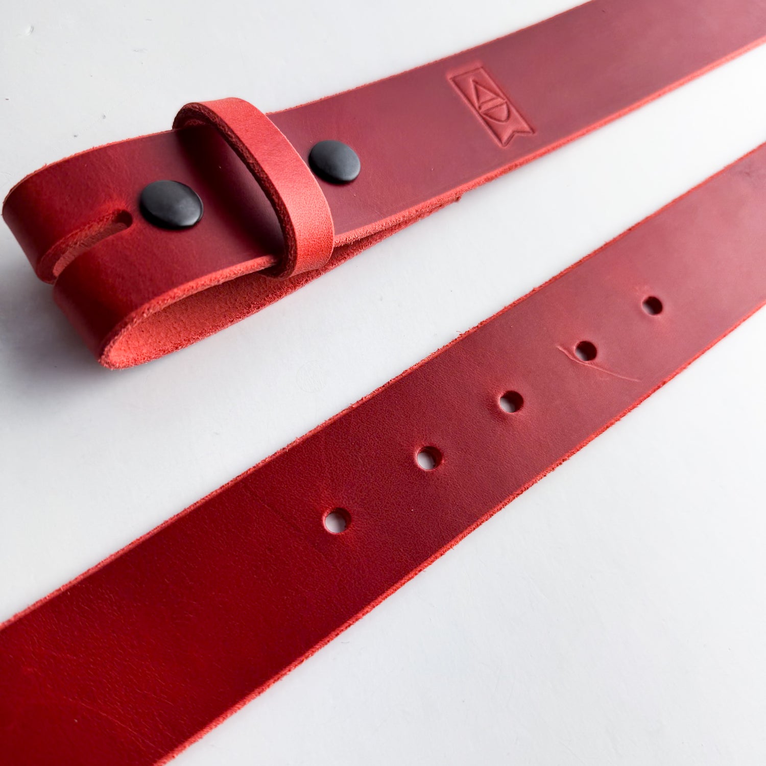 Custom Collection | Leather Belt Bar