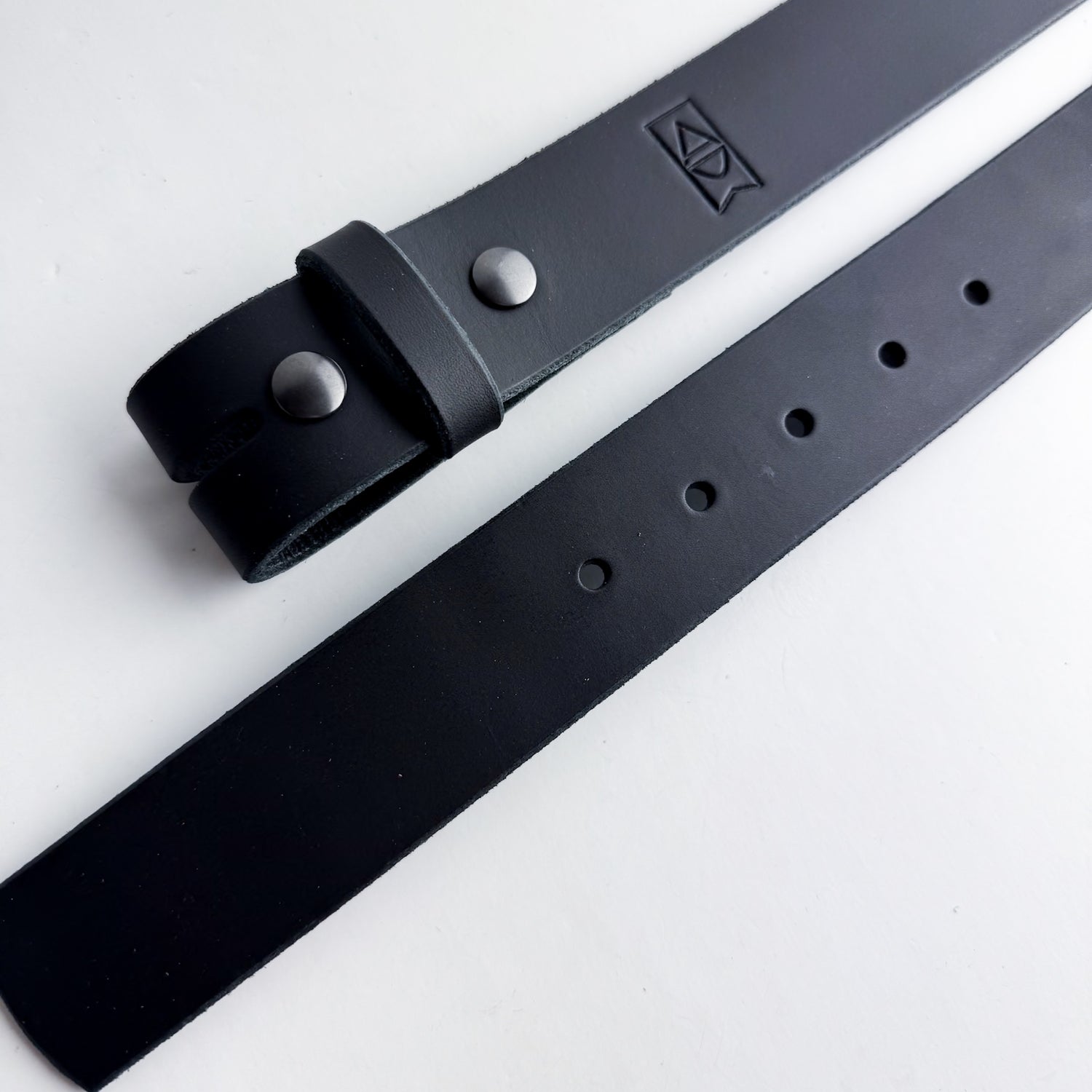 Custom Collection | Leather Belt Bar
