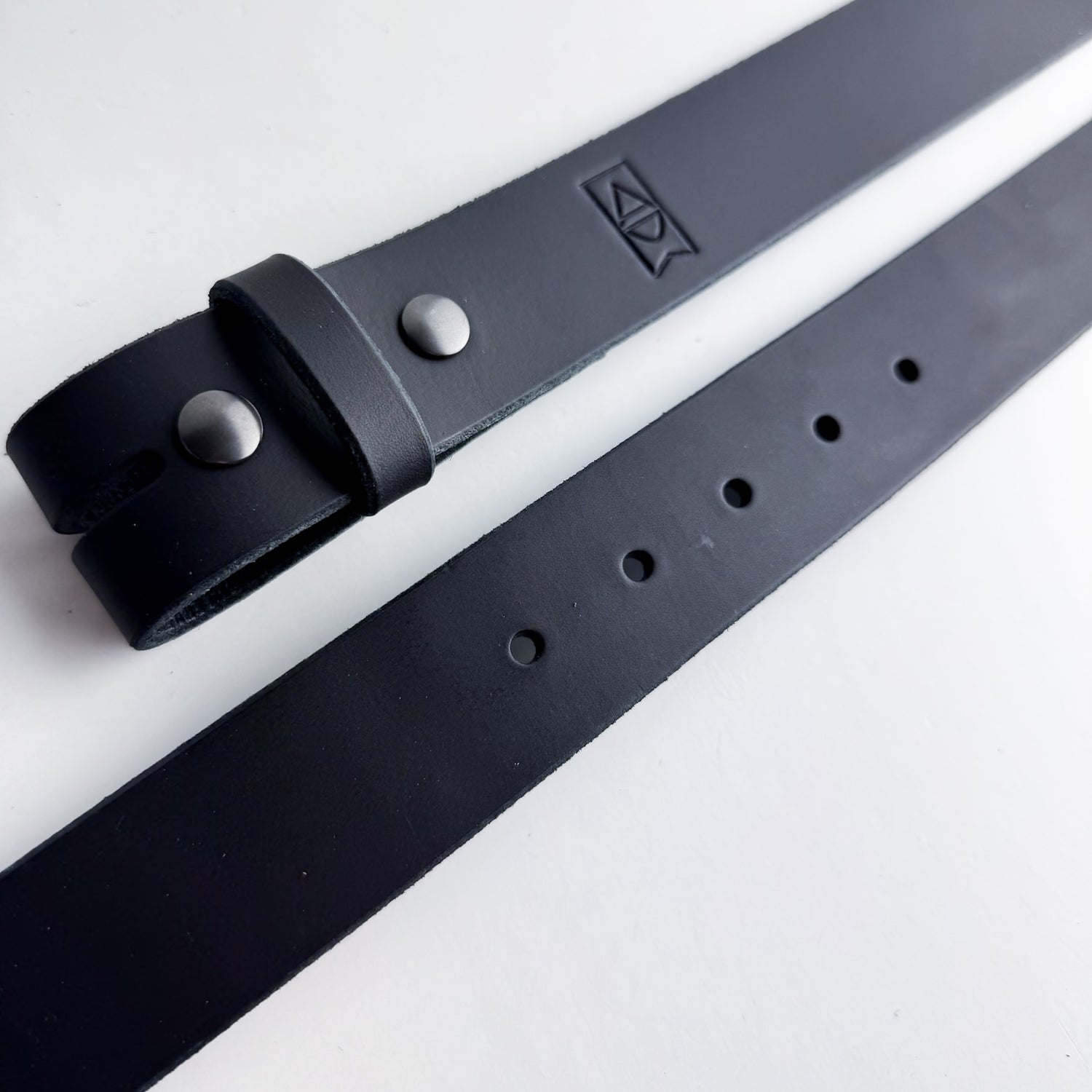 Custom Collection | Leather Belt Bar