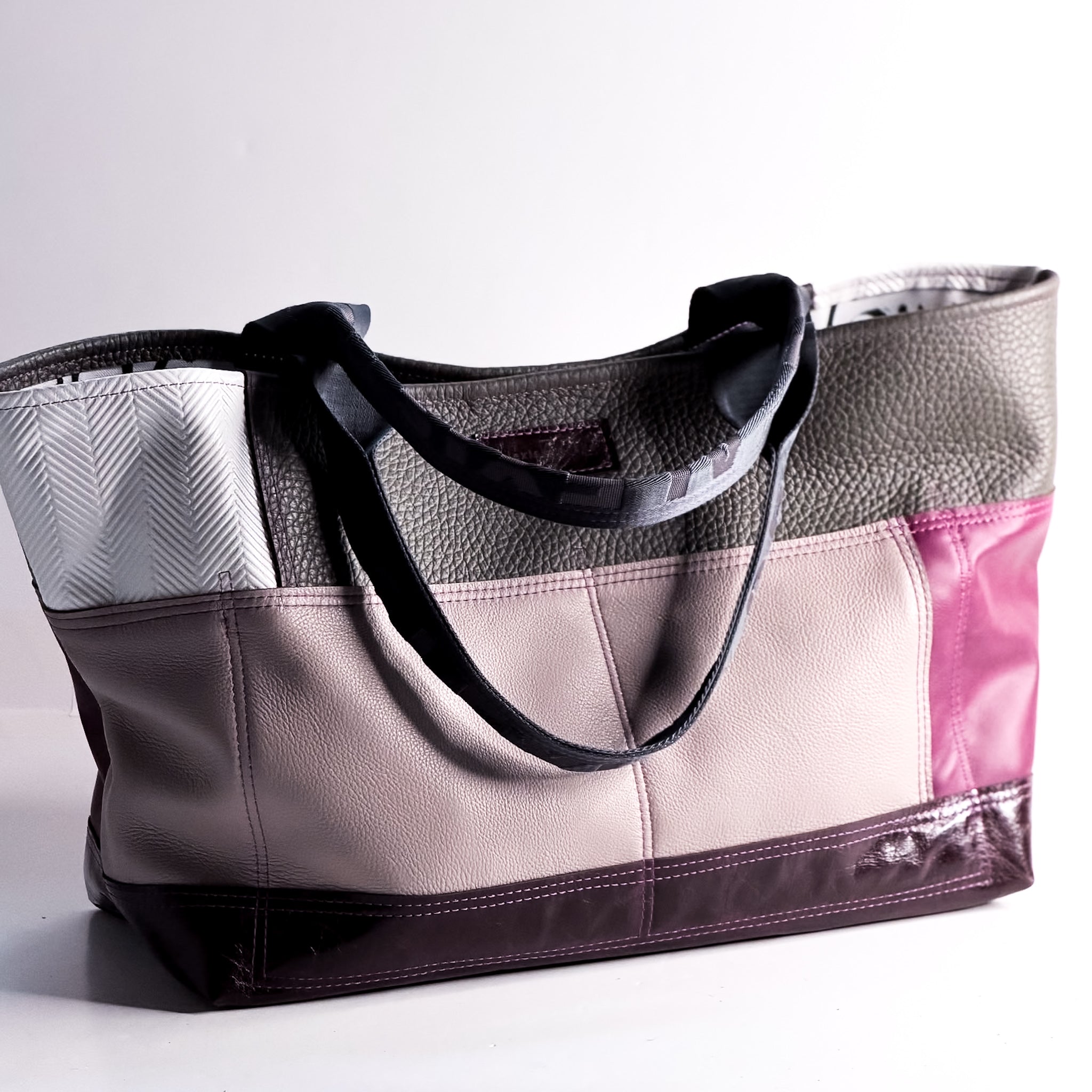 Common Thread Getaway Tote No. 3