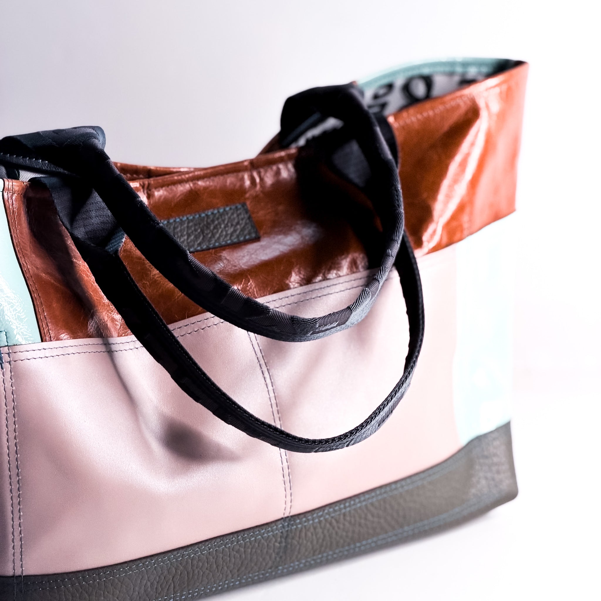 Common Thread Getaway Tote No. 4