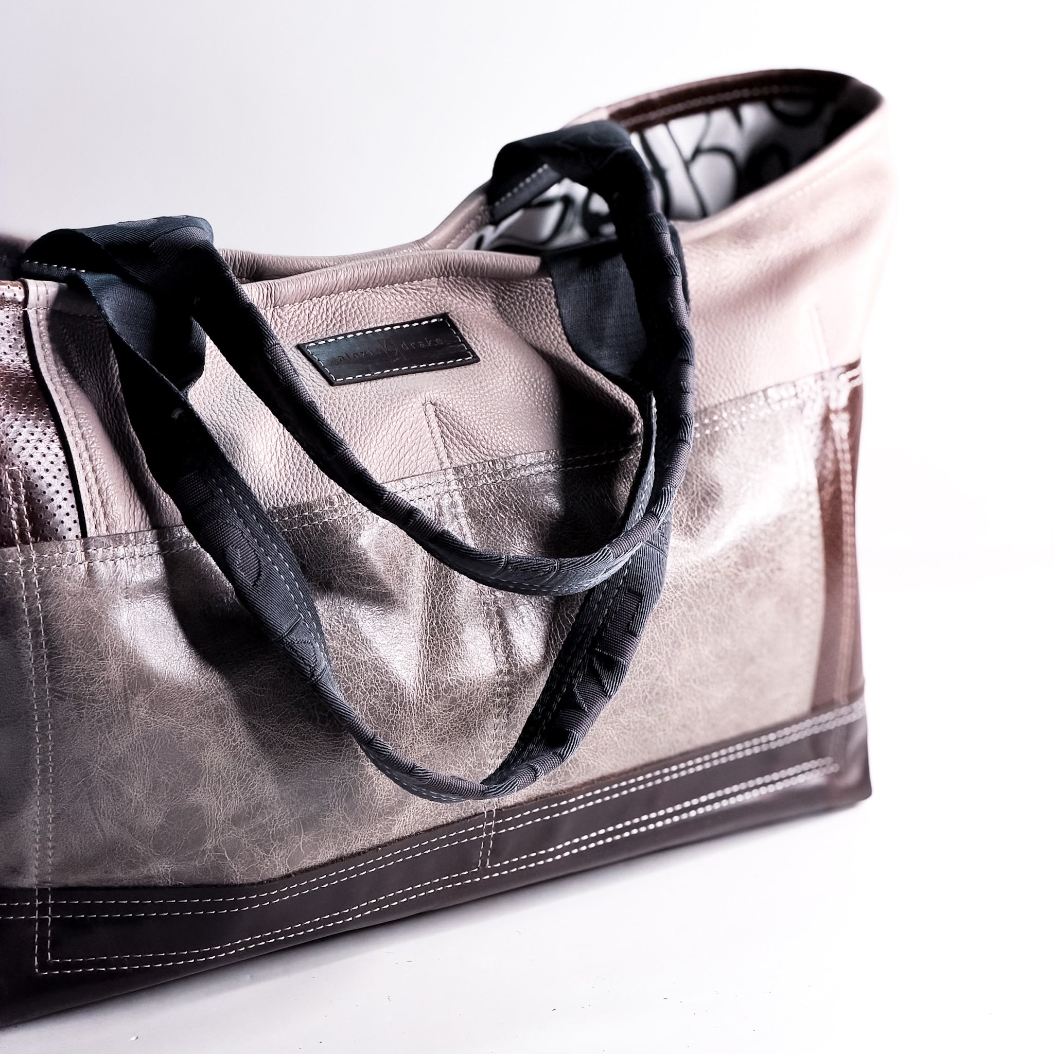 Common Thread Getaway Tote No. 5