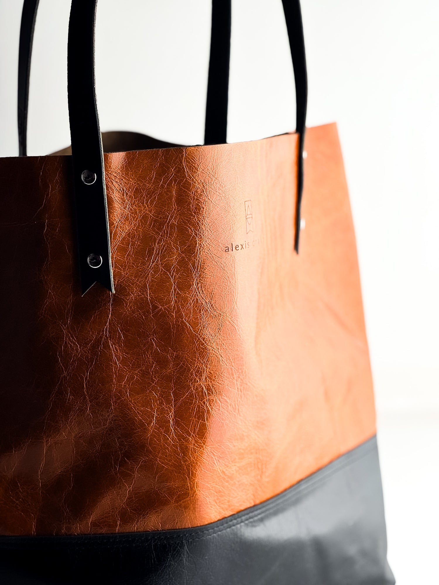 Everyday Collection | Market Tote | Whiskey + Black