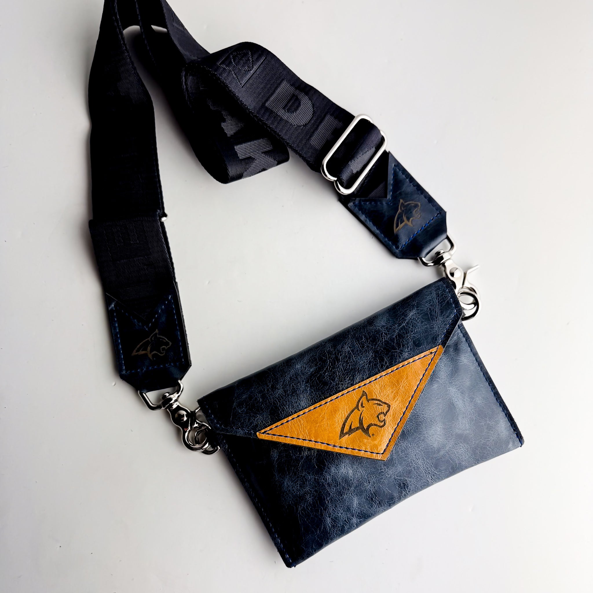 Montana State University | Envelope Crossbody | Navy