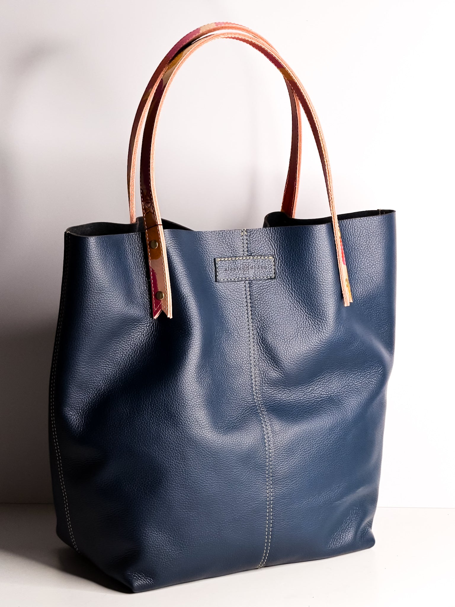 Color Theory Collection | Market Tote | Midnight Navy