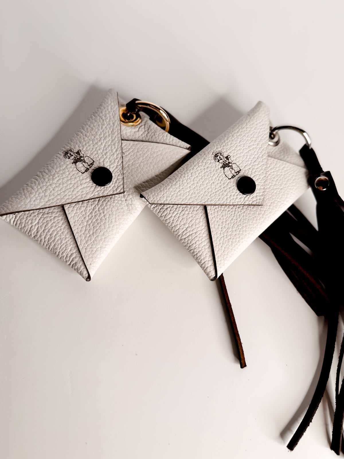 Steamboat Collection | Keychain | Leather Wallet Pouch + Tassel | White Pebble + Rocky