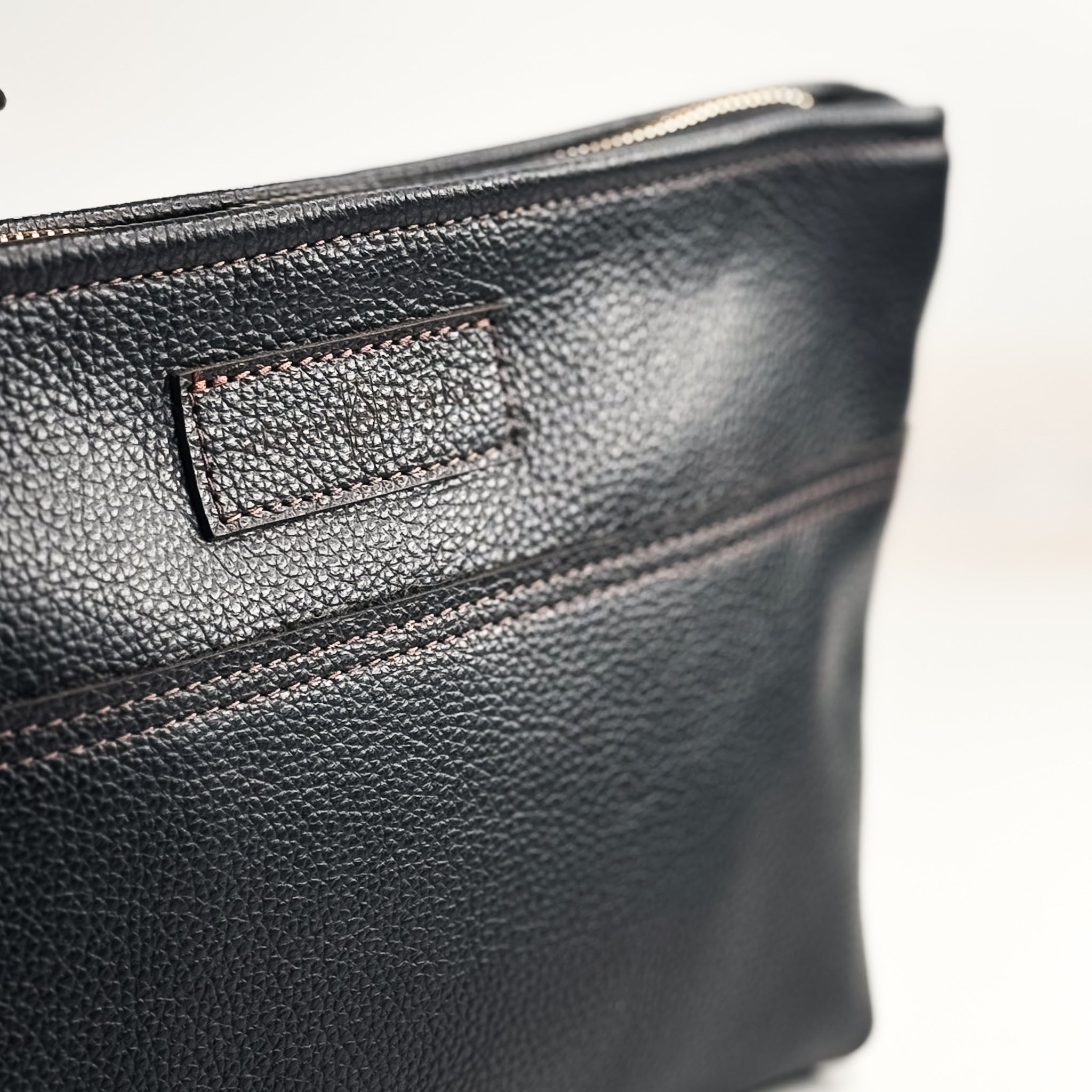 Blank Canvas Collection | Carry More Clutch | Pebble Ink