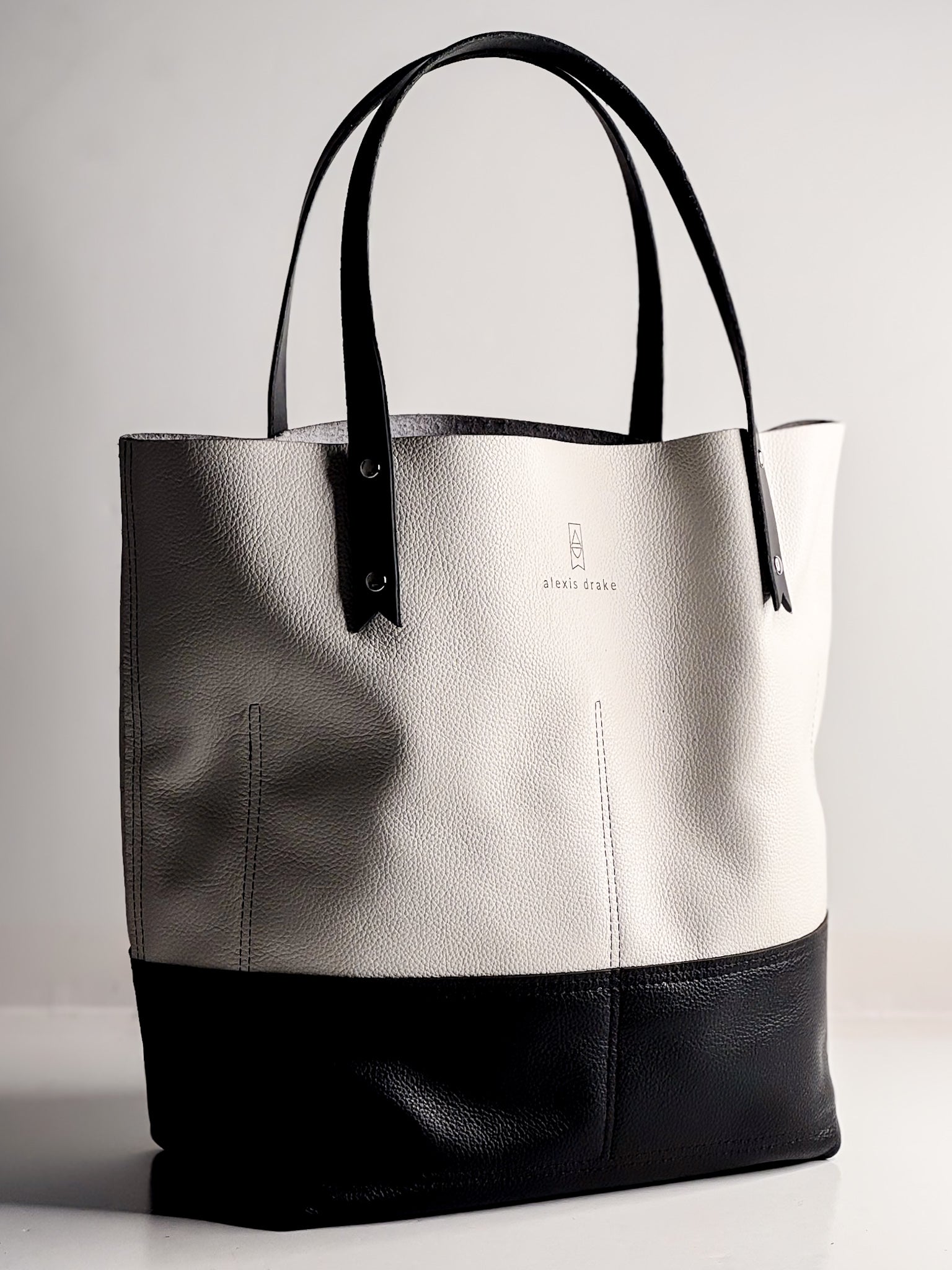 Blank Canvas Collection | Market Tote | Gallery White + Pebble Ink