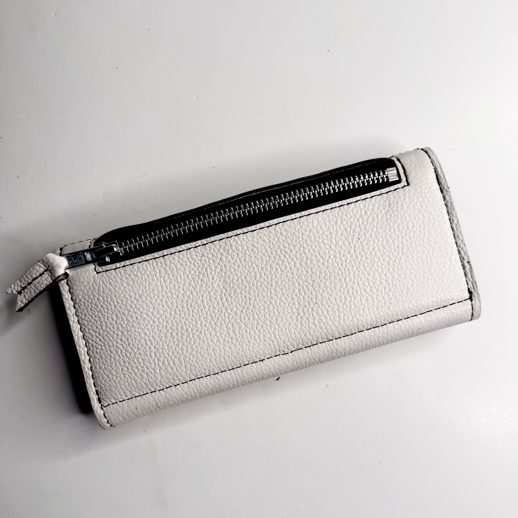 Blank Canvas Collection | Genevieve Wallet | Gallery White