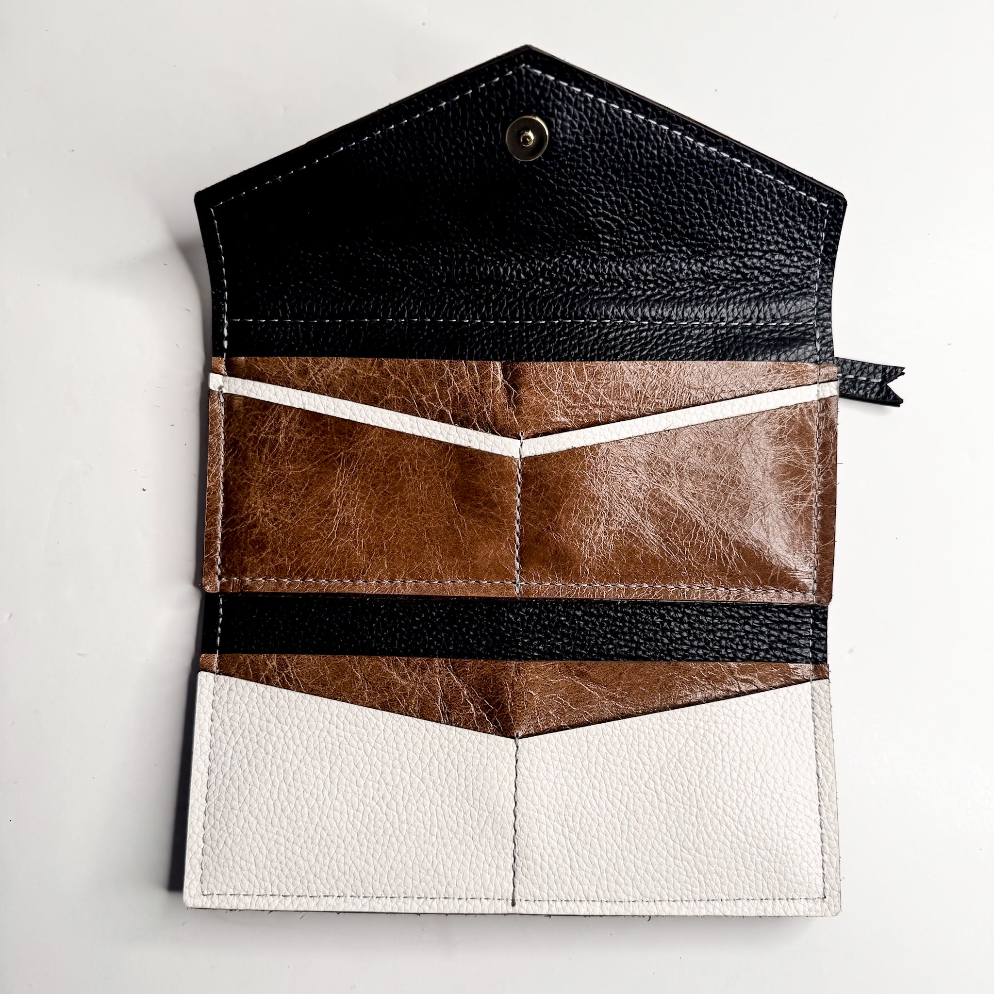 Blank Canvas Collection | Genevieve Wallet | Pebble Ink