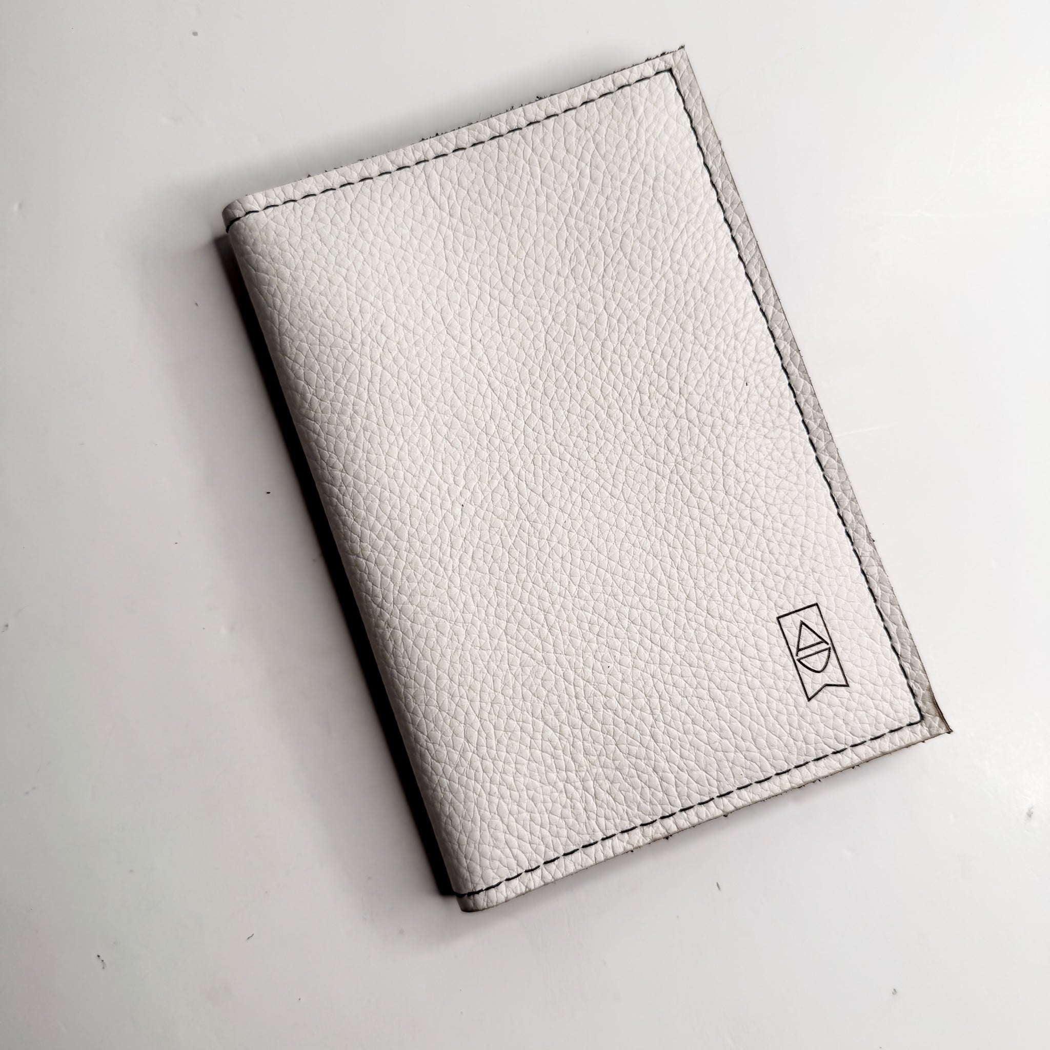 Blank Canvas Collection | Passport Capsule Wallet | Gallery White