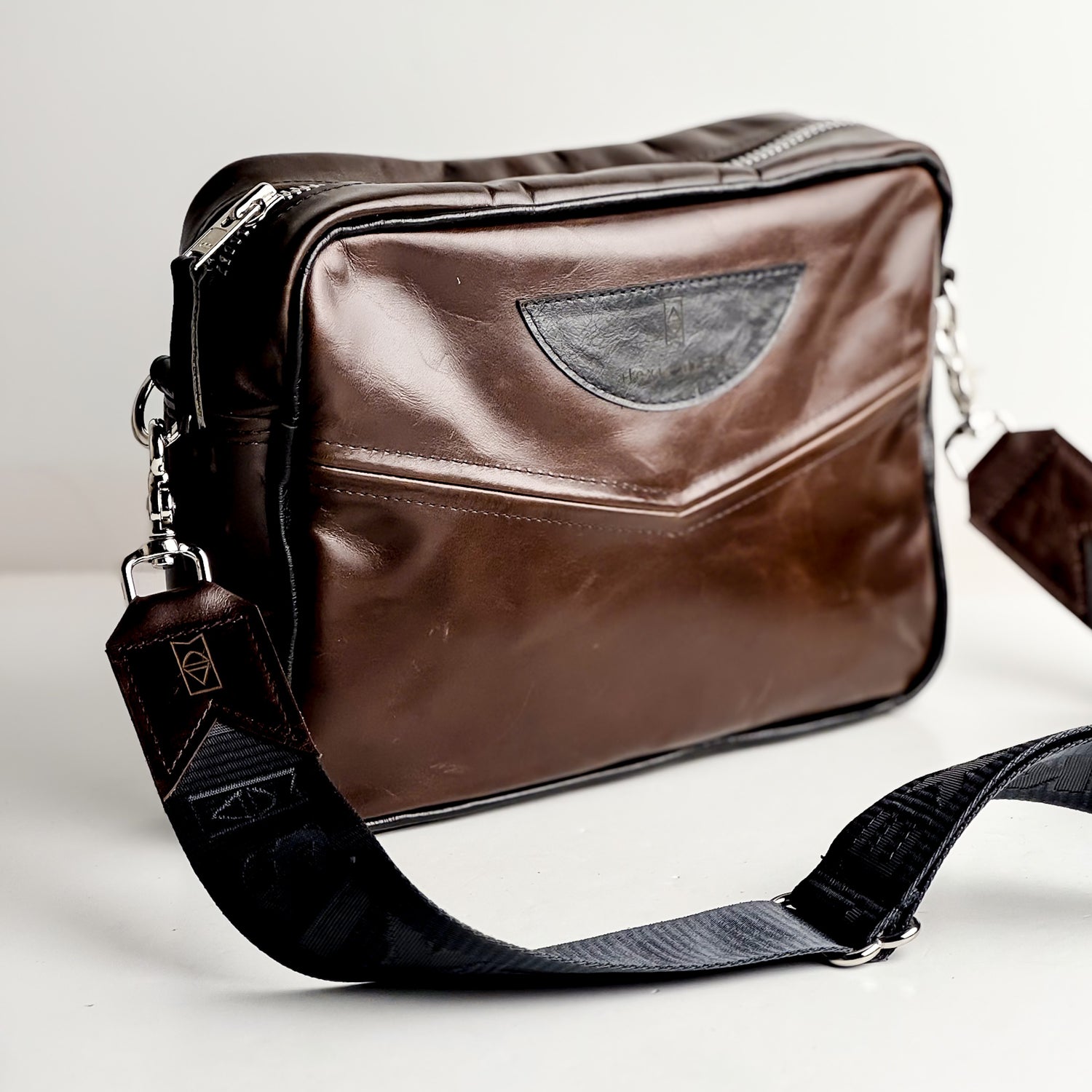 Everyday Collection | Rex Crossbody | Rocky + Black