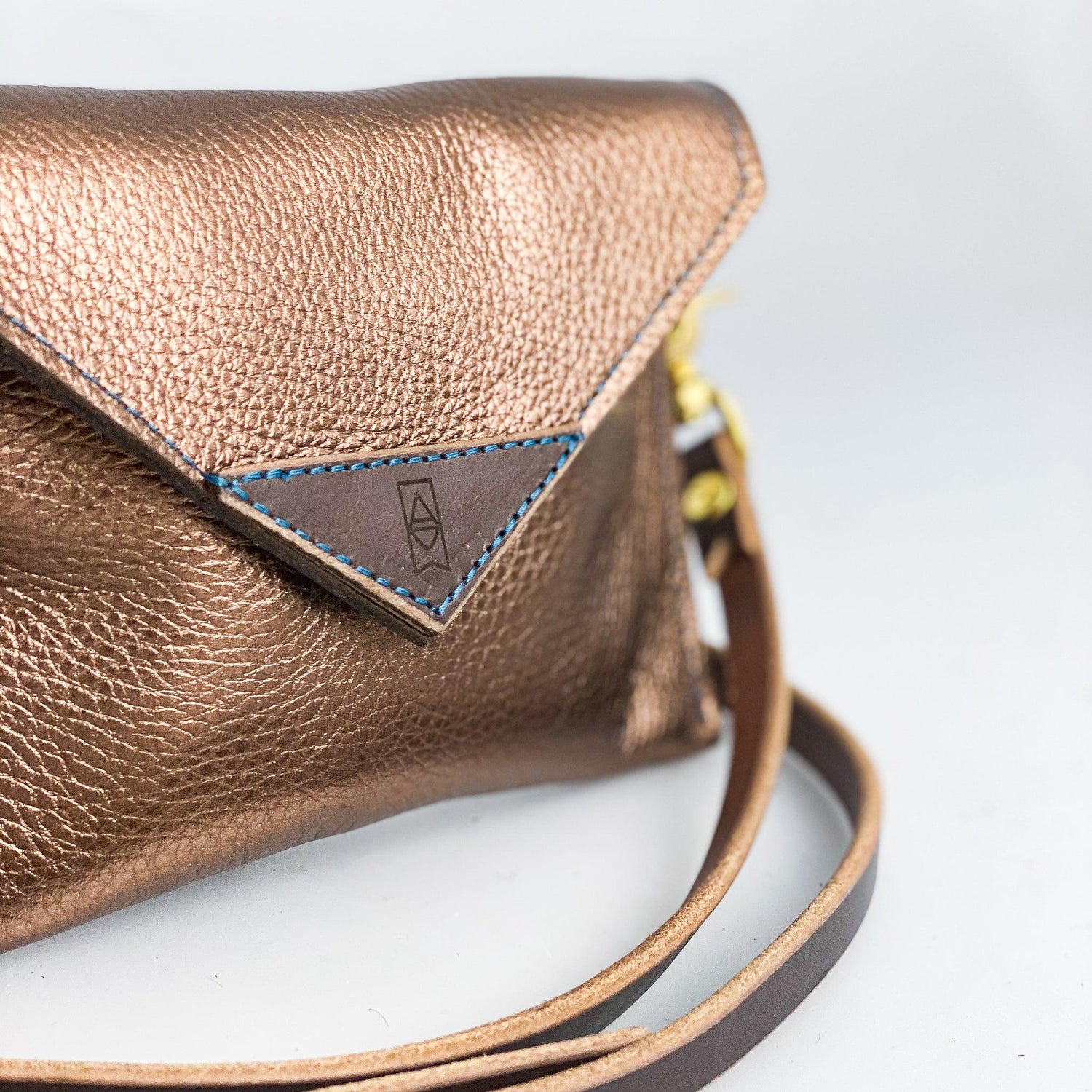 Custom | Cell Phone Crossbody Handbag - Alexis Drake
