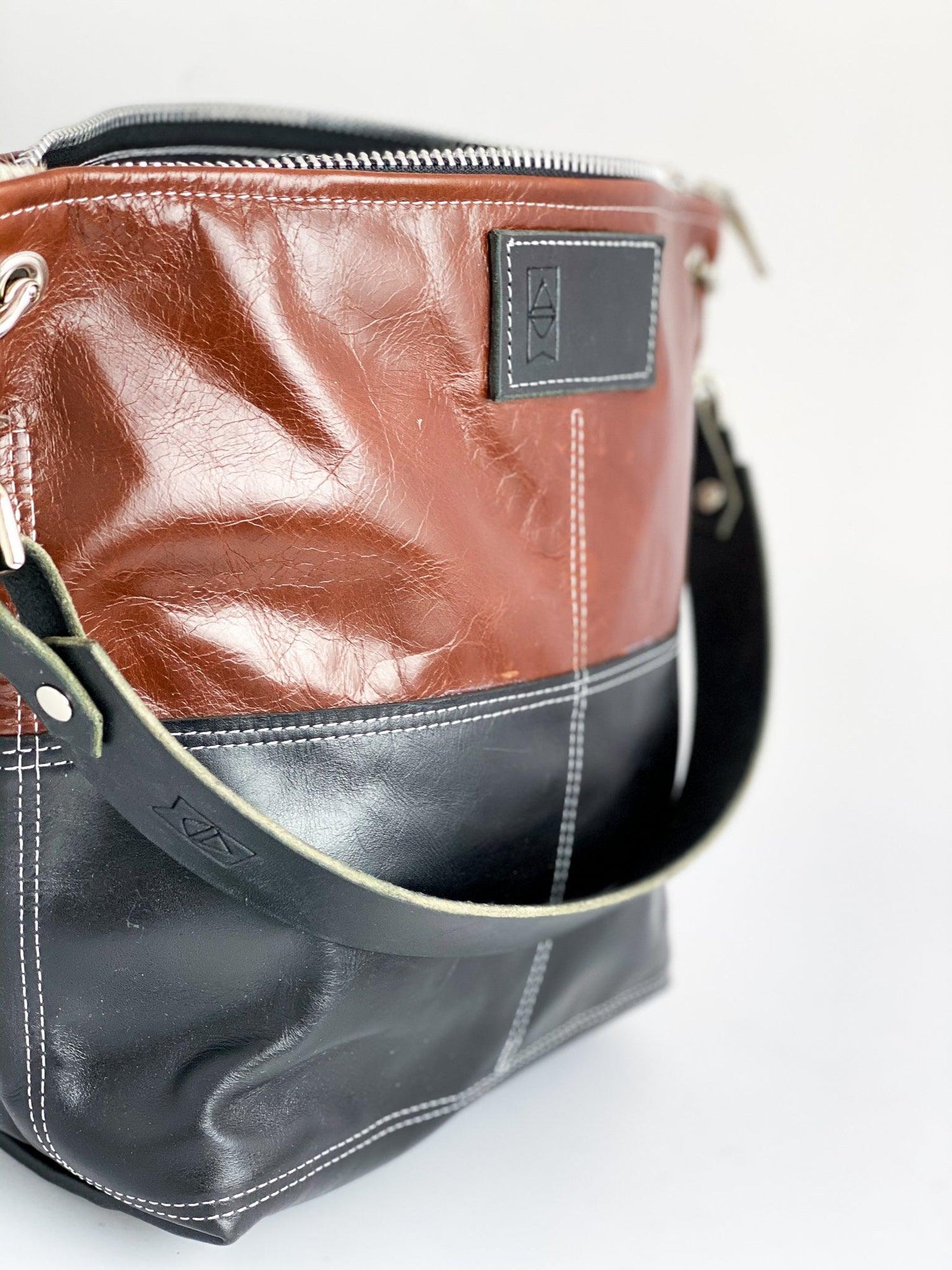 SHOULDER - Alexis Drake