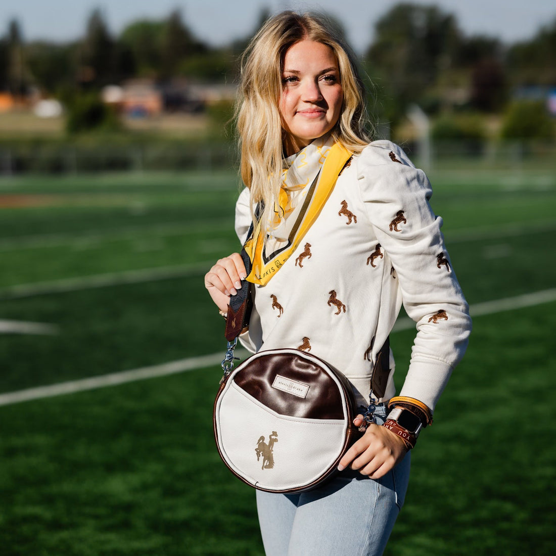 Steamboat Collection | Flicka Crossbody | Rocky + White Pebble