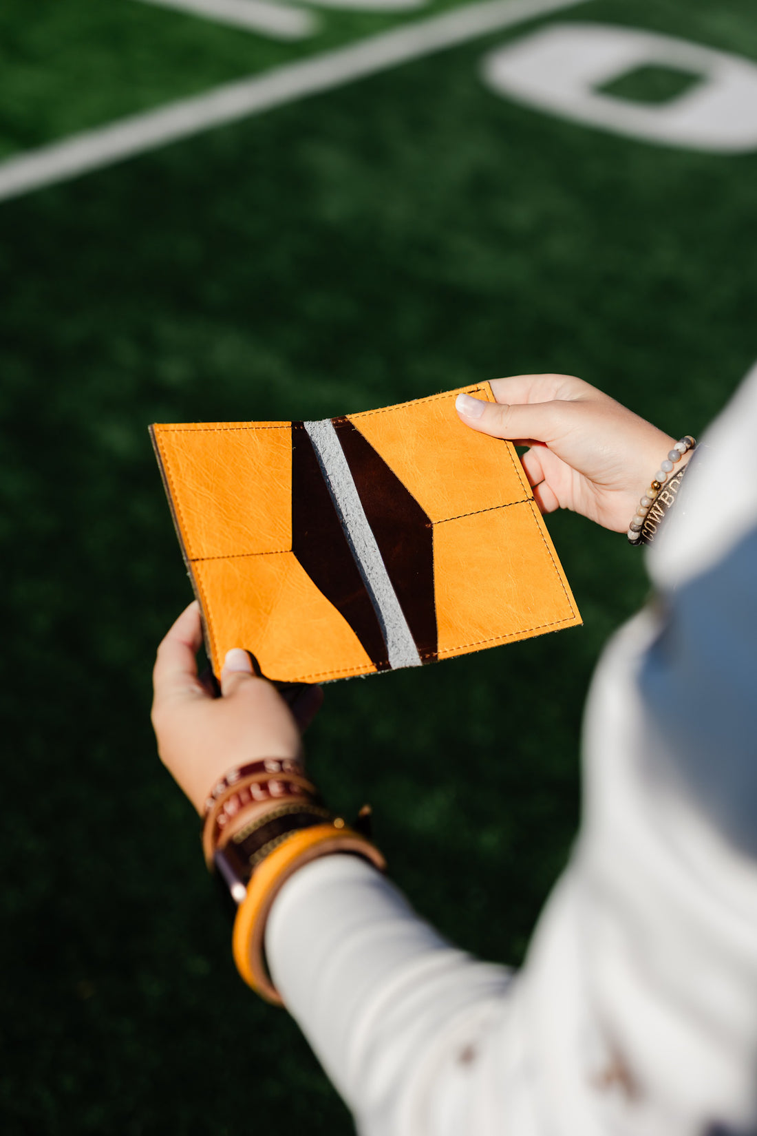 Steamboat Collection | Capsule Wallet | White Pebbble