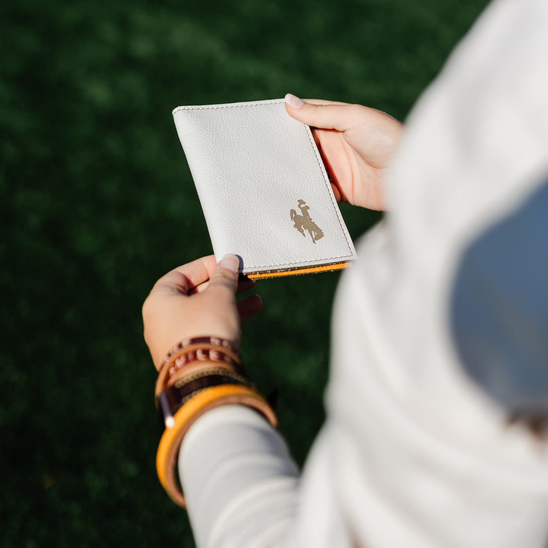Steamboat Collection | Capsule Wallet | White Pebbble