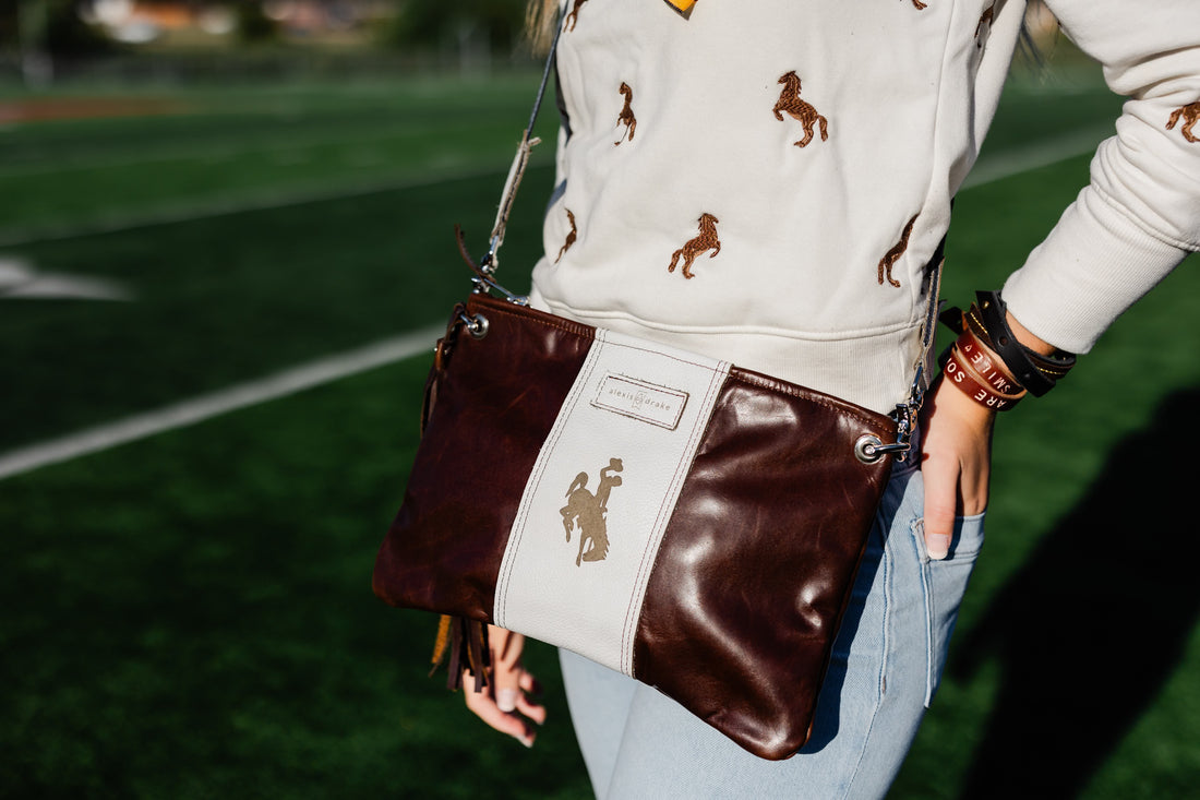 Steamboat Collection | Jackie Crossbody | Rocky + White Pebble
