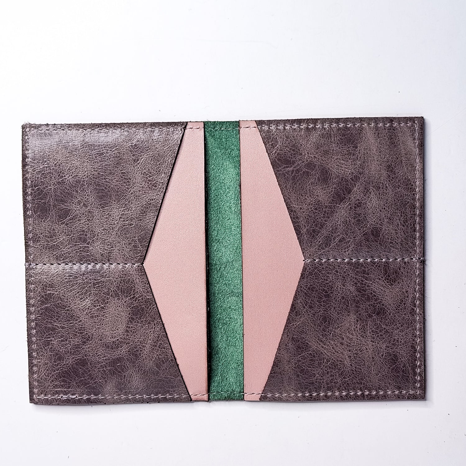 Wild Bloom Collection | Passport Capsule Wallet | Ivy