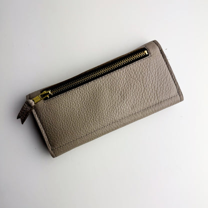 Relaxed Riviera Collection | Genevieve Wallet | Linen Gray