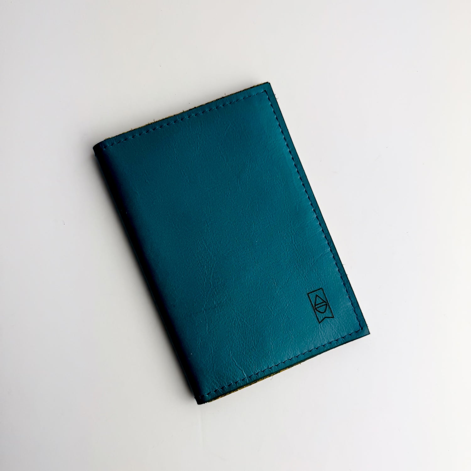 Relaxed Riviera Collection | Passport Capsule Wallet | Lagoon Blue