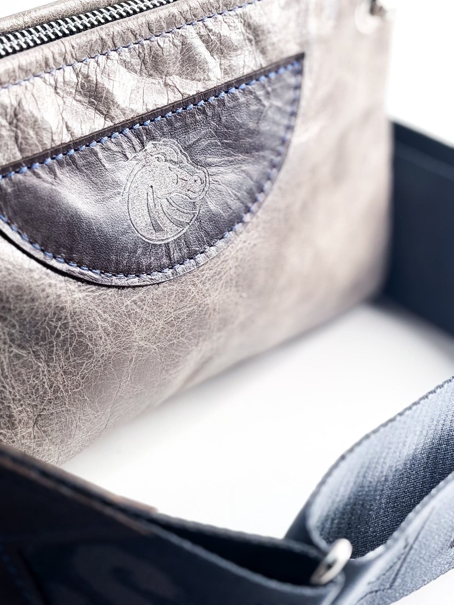 Boise State University Collection | Belt Bag Crossbody | Gray + Rocky