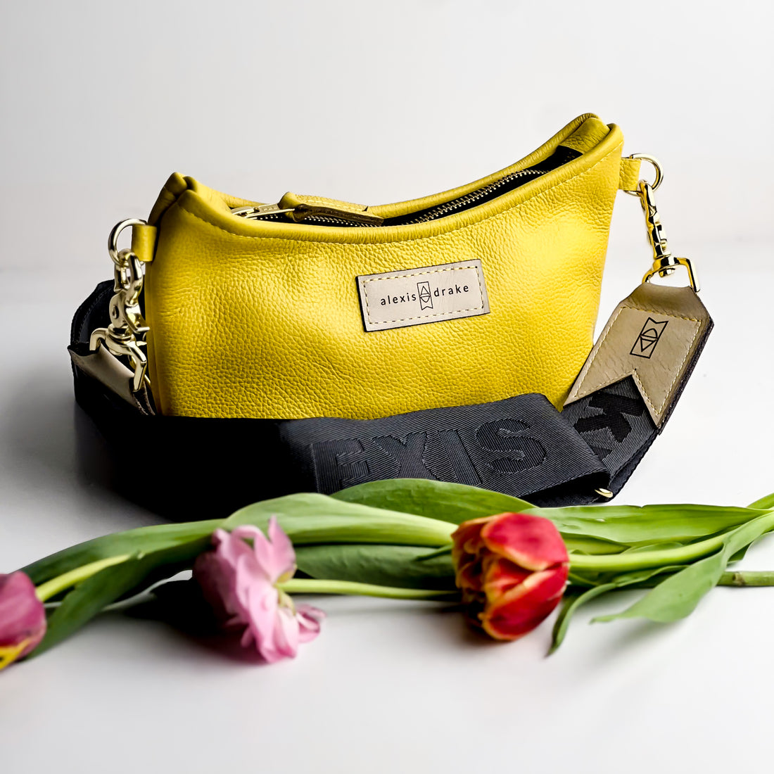 Spring Collection | Penelope Crossbody | Daisy