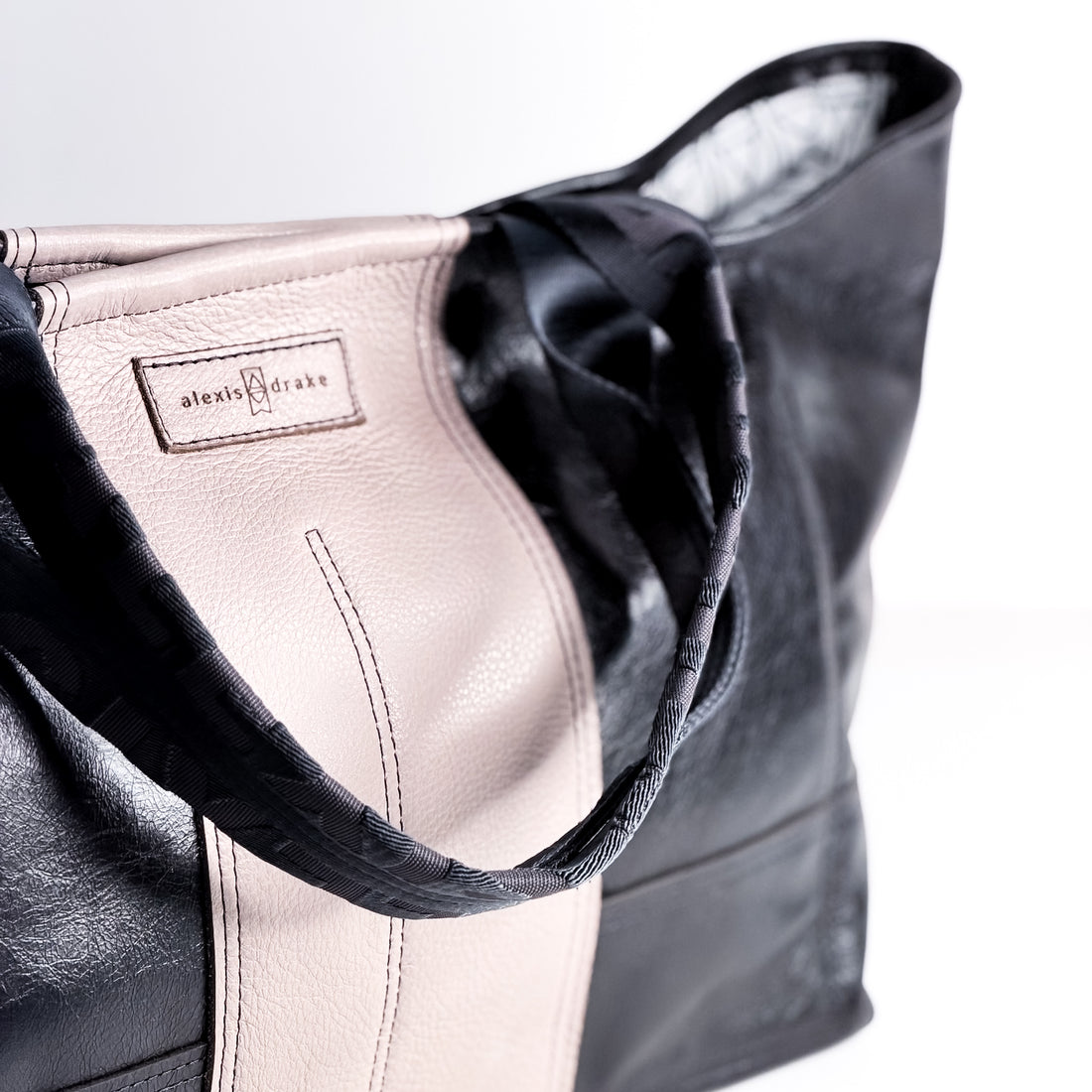 Everyday Collection | Getaway Tote | Black + Stone