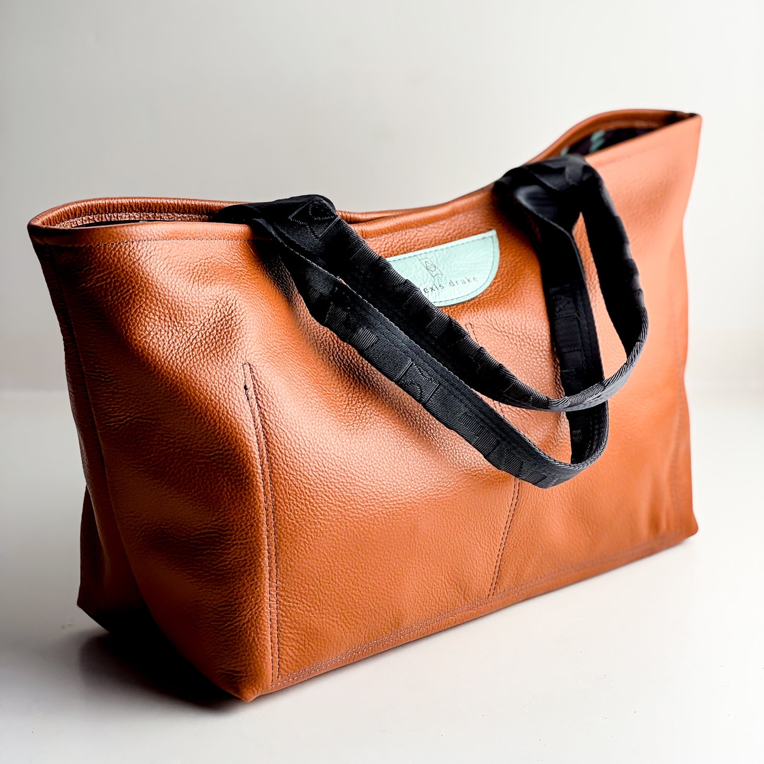Autumn Reverie Collection | Getaway Tote | Rust Pebble
