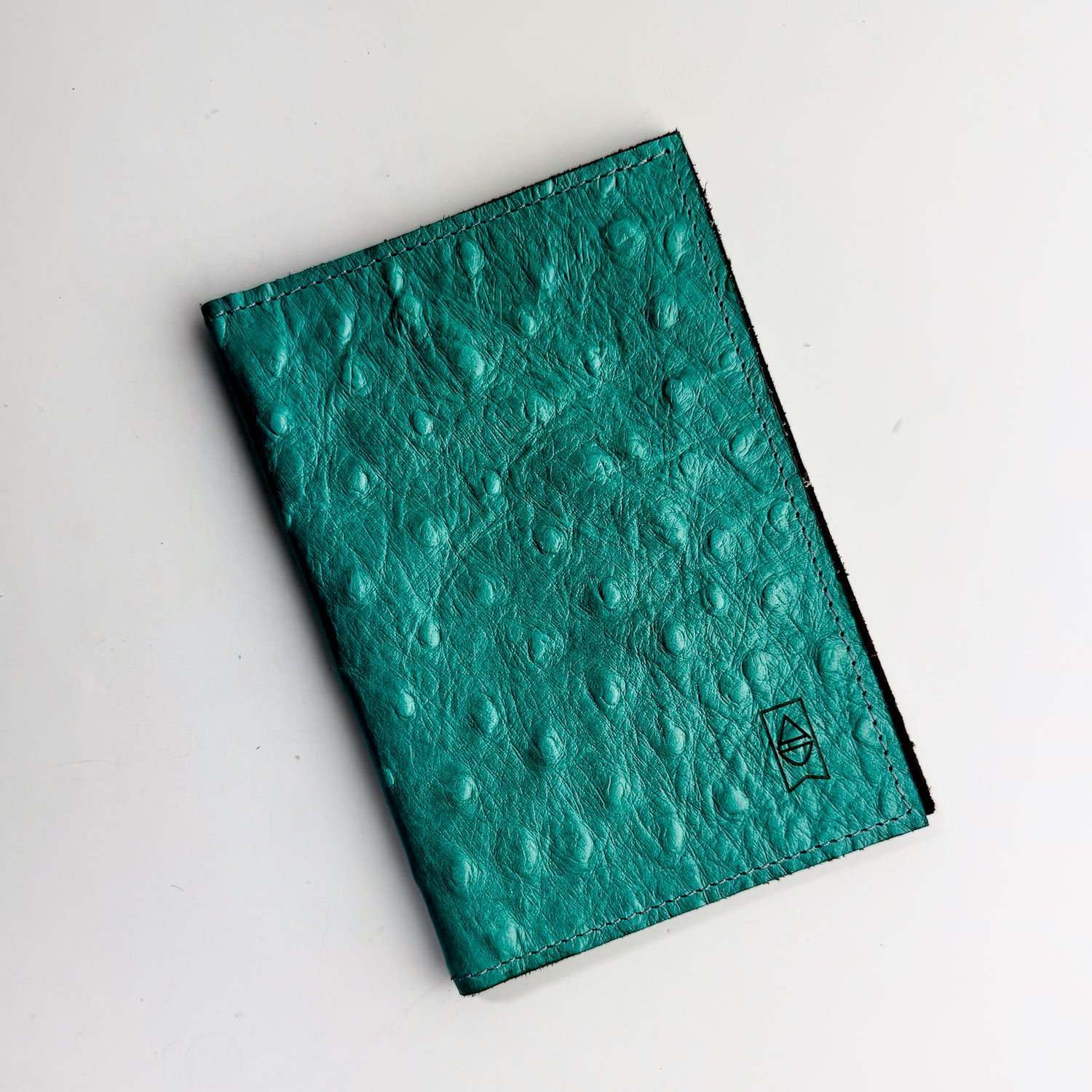 Arena Tradition Collection | Passport Capsule Wallet | Cactus Ostrich