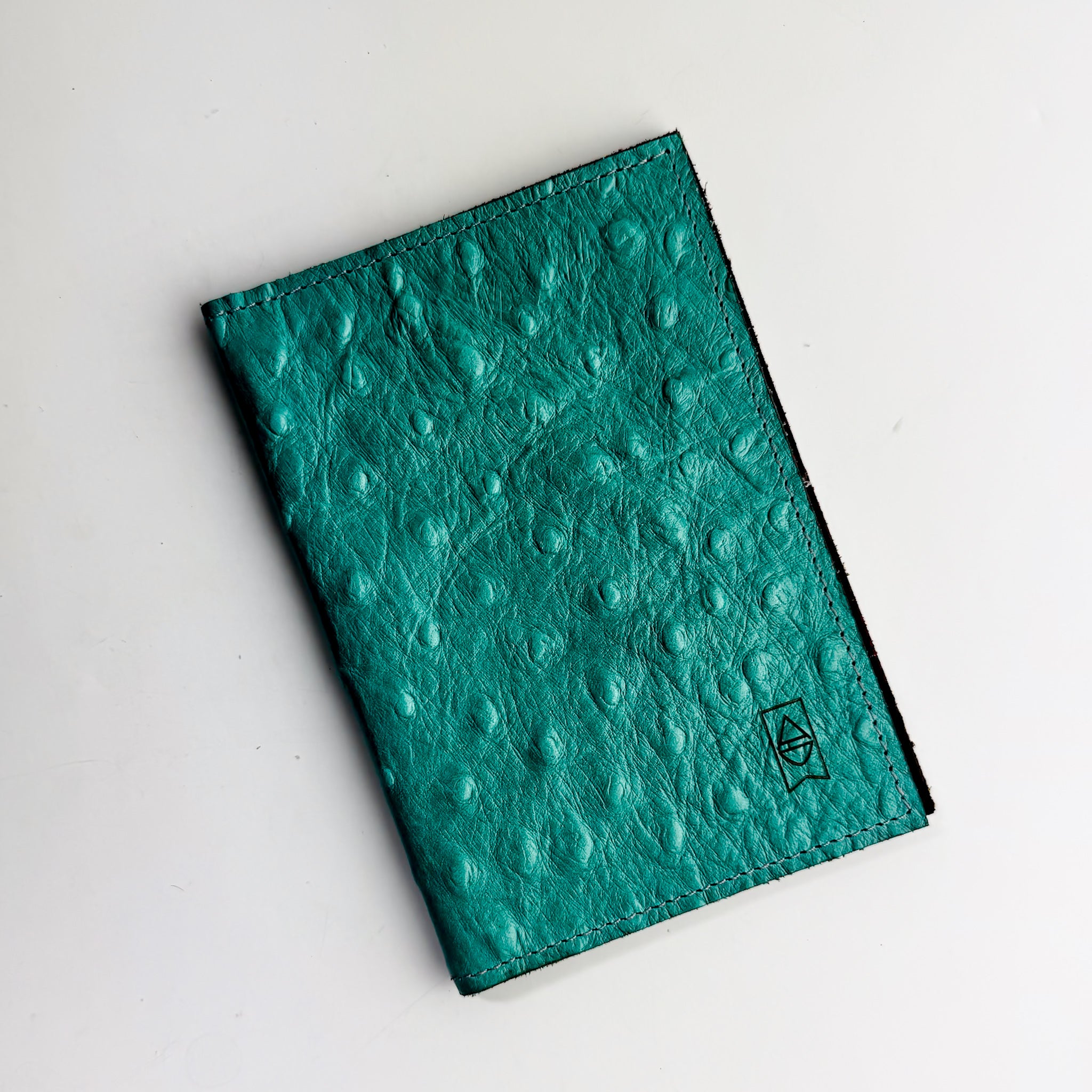 Arena Tradition Collection | Passport Capsule Wallet | Cactus Ostrich