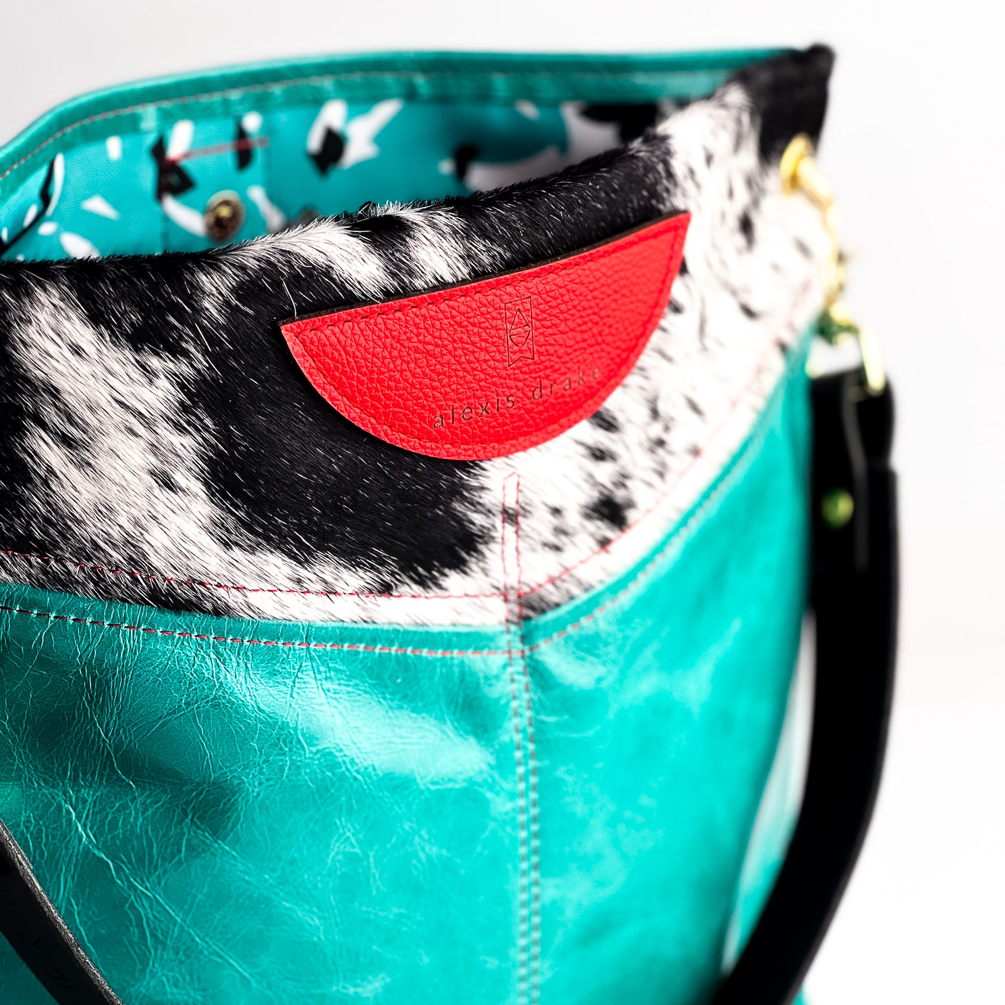 Rodeo Collection | V-Tivoli Shoulder Tote | Hair-on-Hide + Cactus