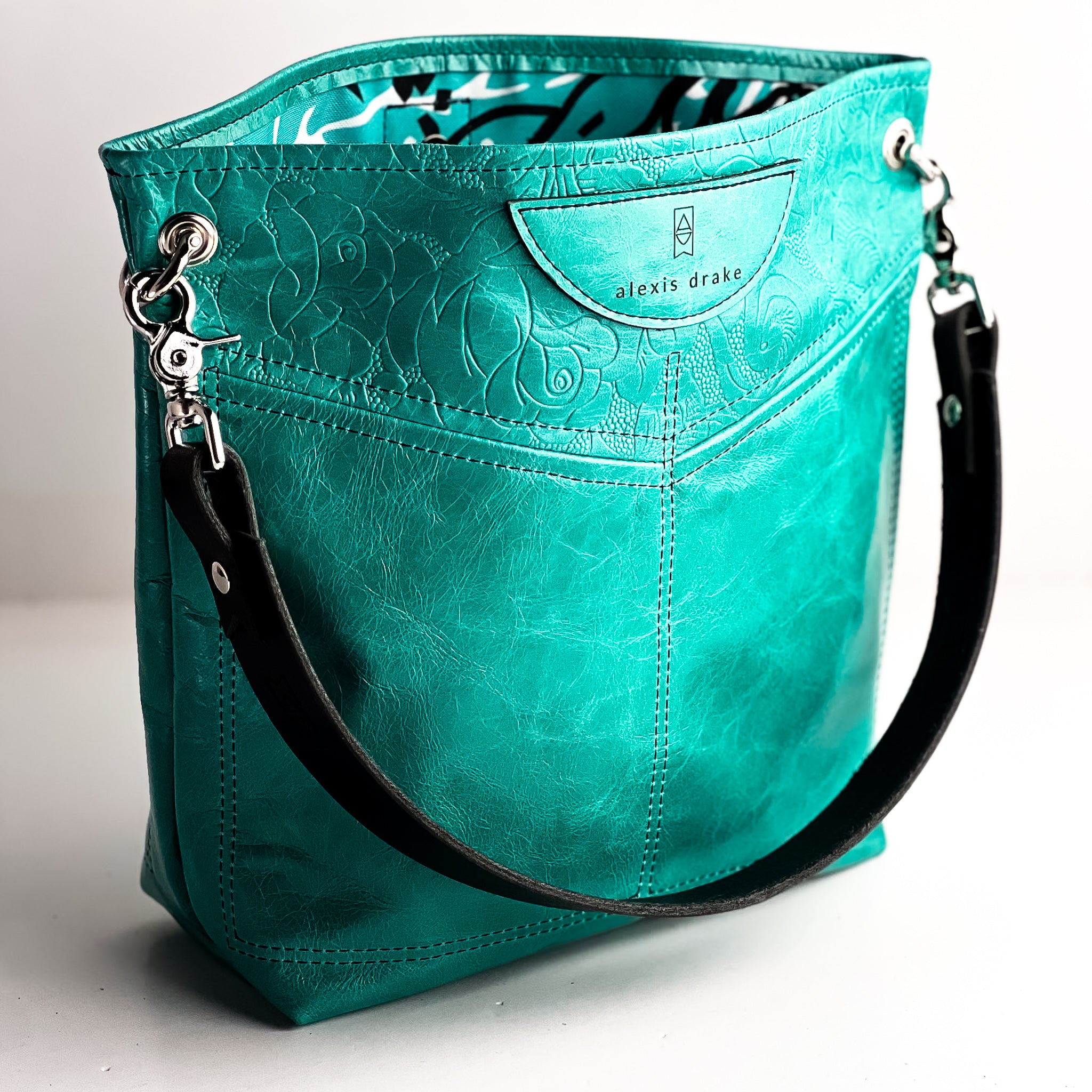 Rodeo Collection | V-Tivoli Shoulder Tote | Cactus Rose