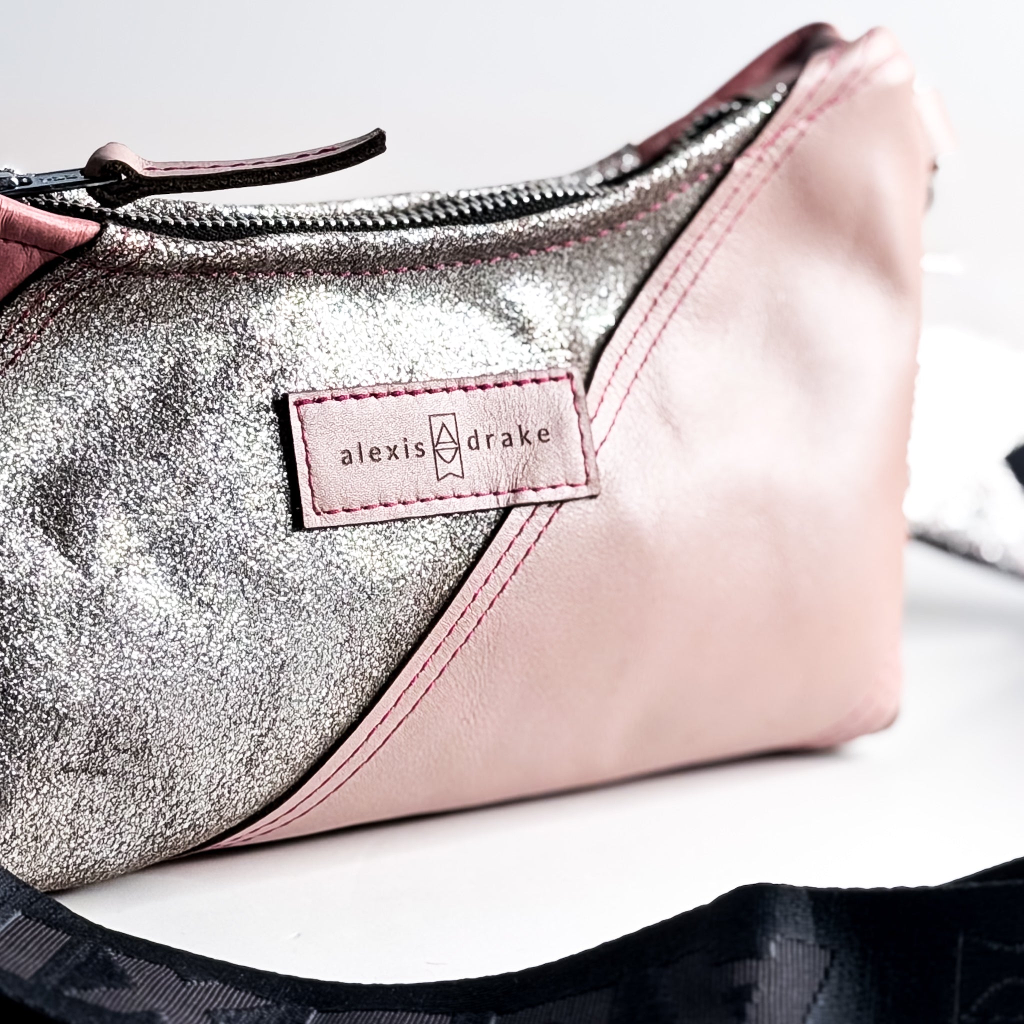 Common Thread Penelope Crossbody No. 7