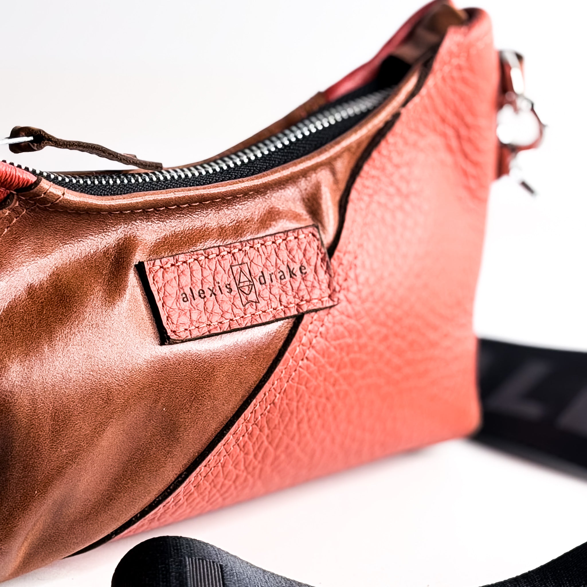 Common Thread Penelope Crossbody No. 4