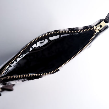 Common Thread Jackie Wristlet No. 4