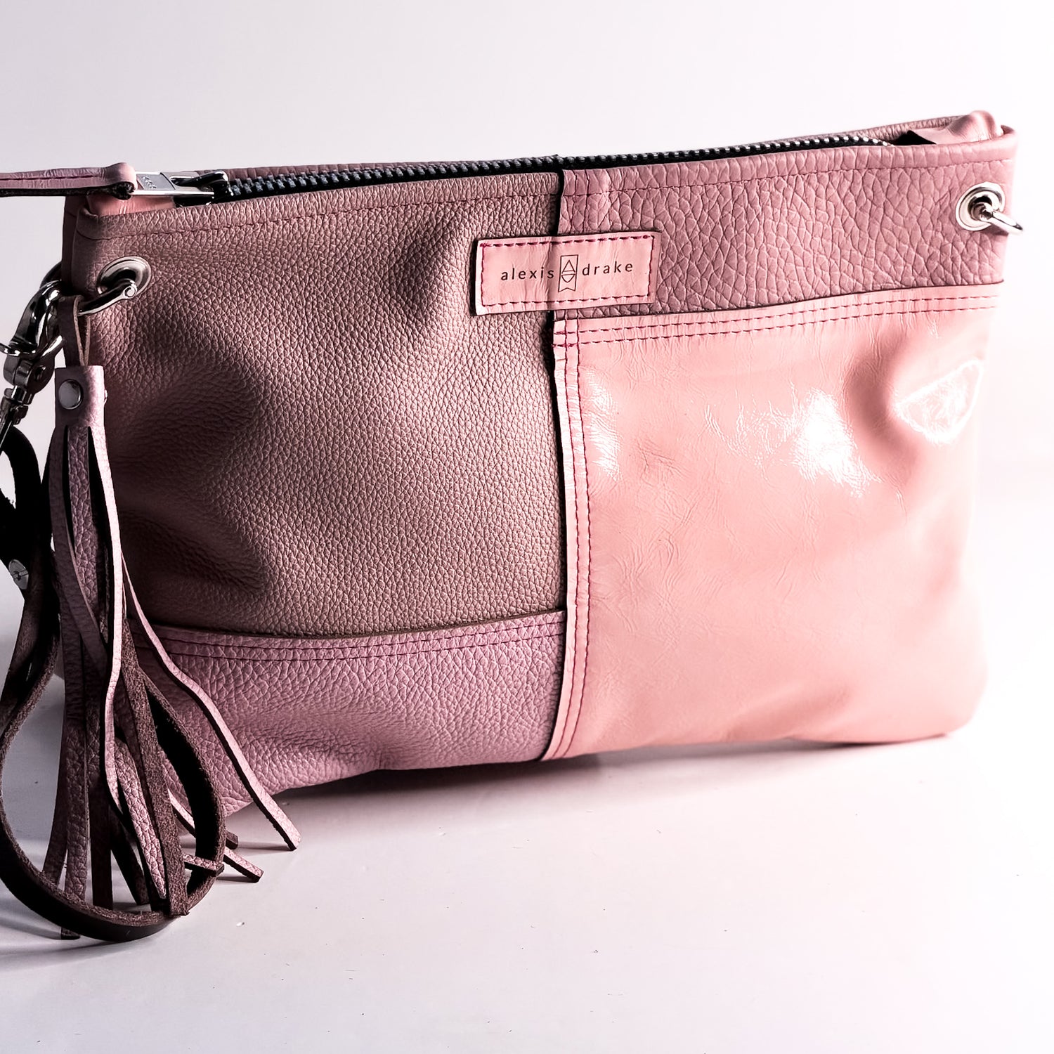 Common Thread Jackie Wristlet No. 1