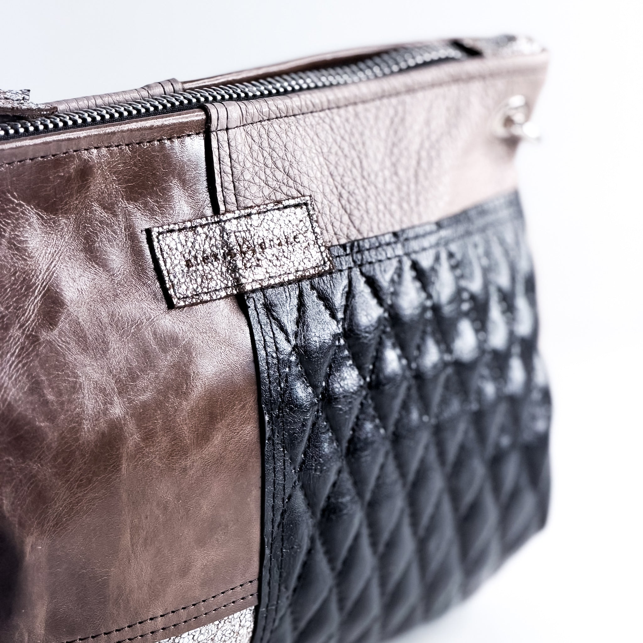 Common Thread Jackie Wristlet No. 5