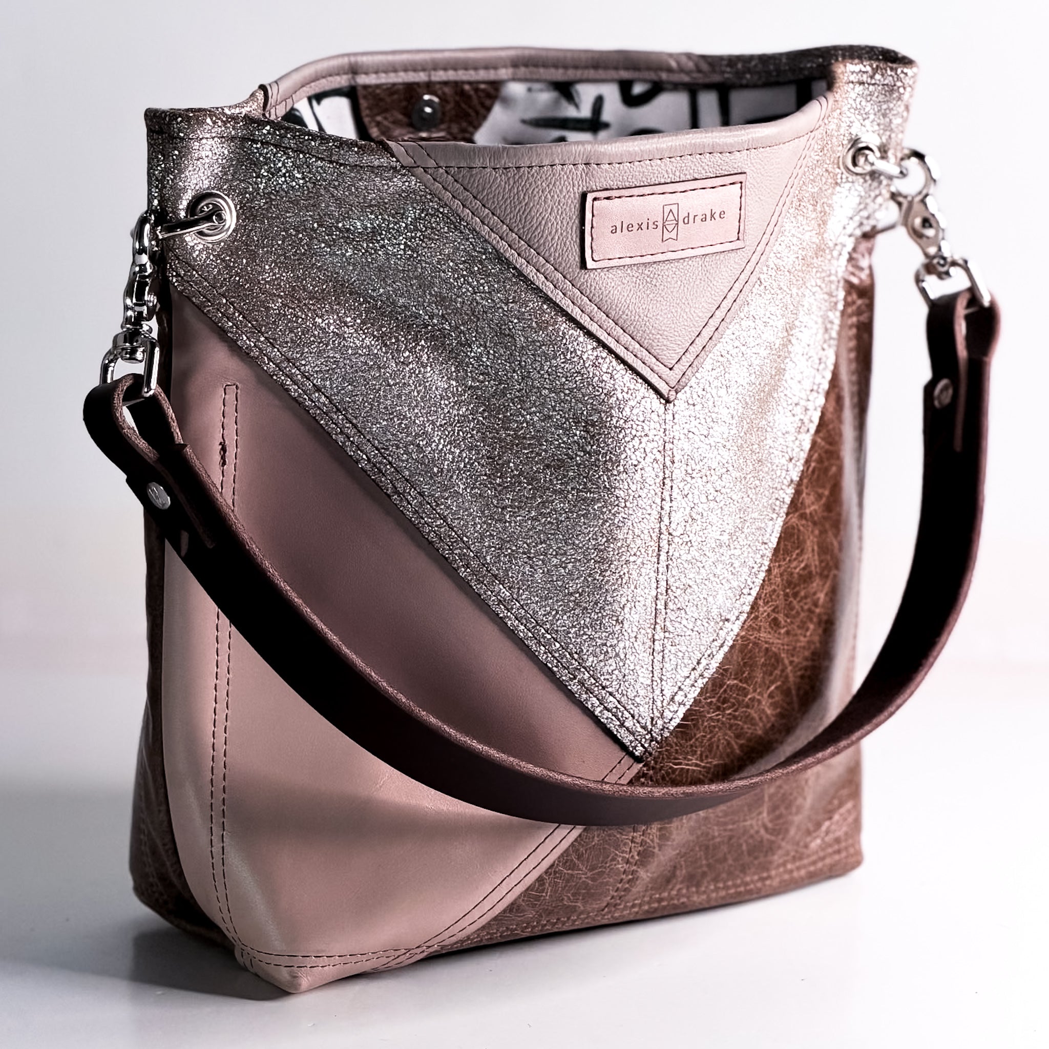 Common Thread Tivoli Shoulder Tote No. 1