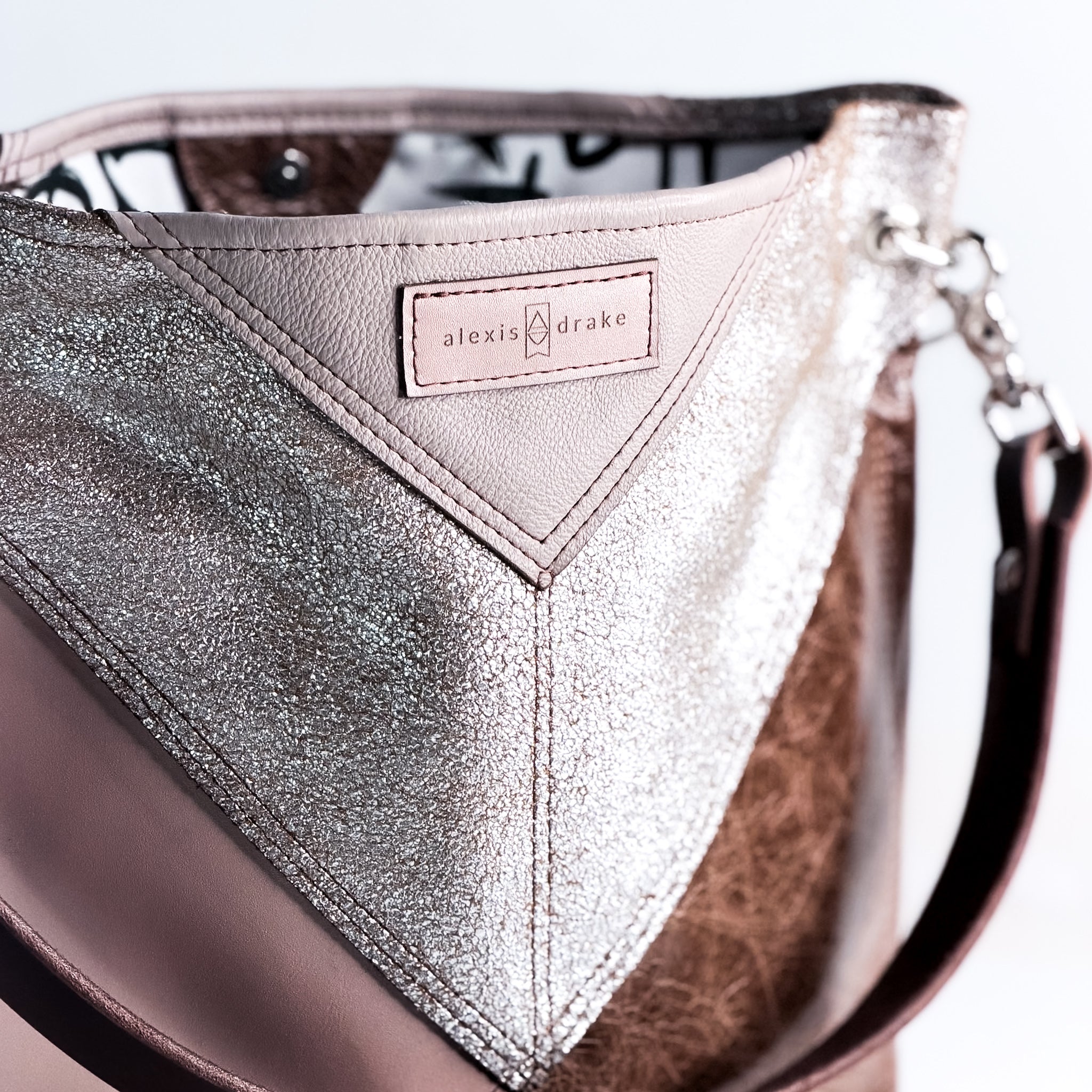 Common Thread Tivoli Shoulder Tote No. 1