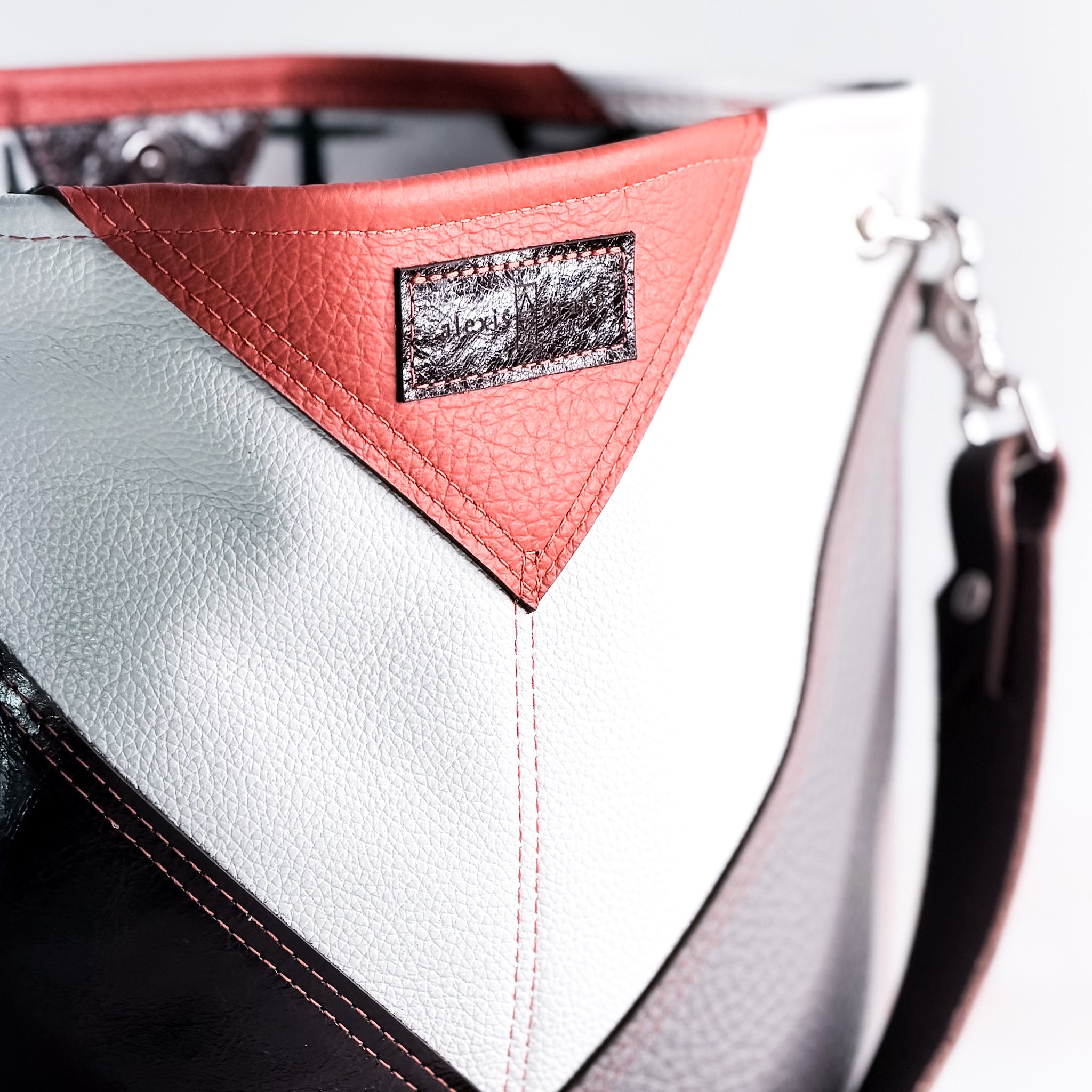 Common Thread Tivoli Shoulder Tote No. 5