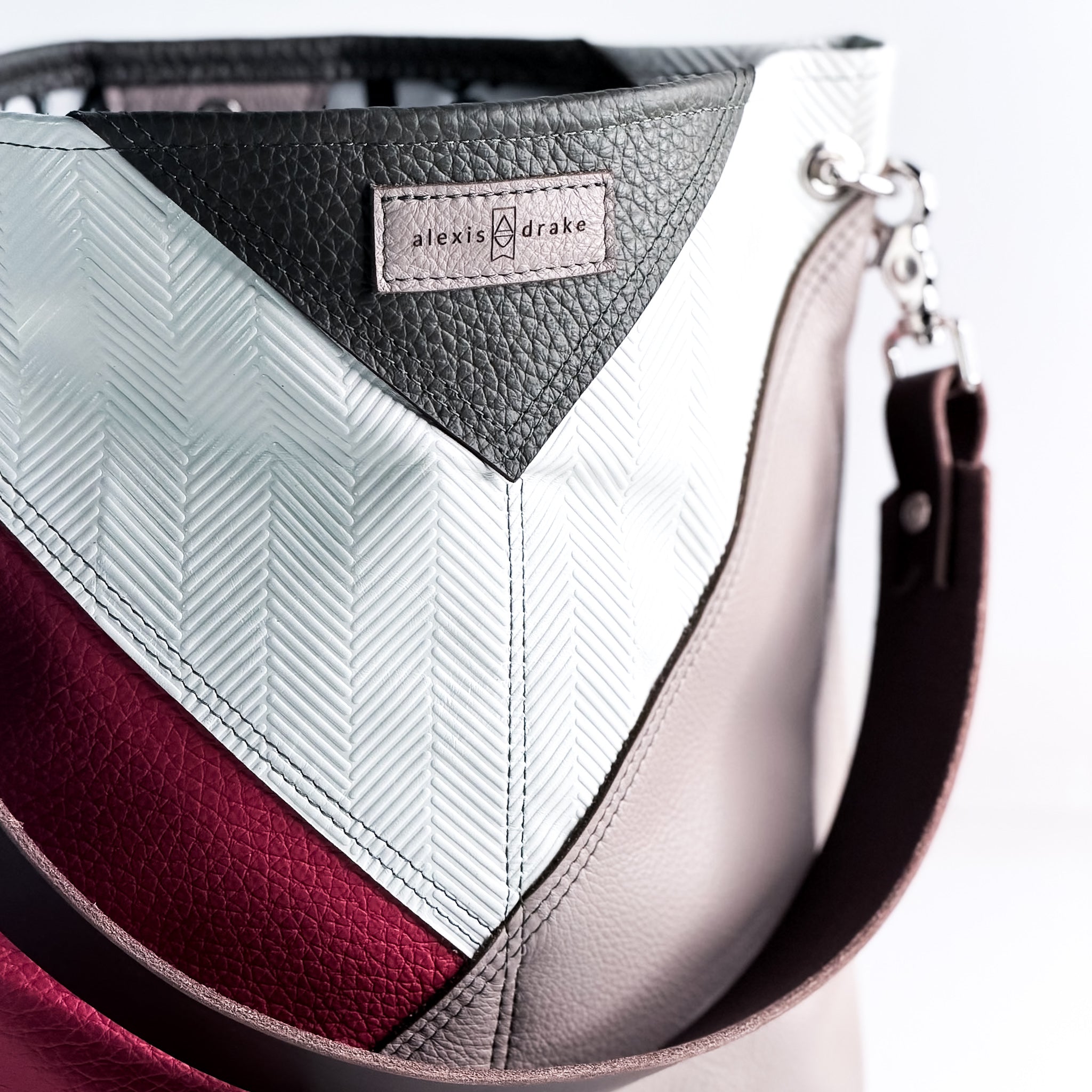 Common Thread Tivoli Shoulder Tote No. 4
