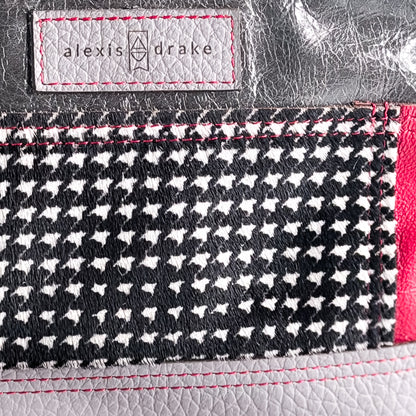Common Thread Tourist Crossbody No. 6